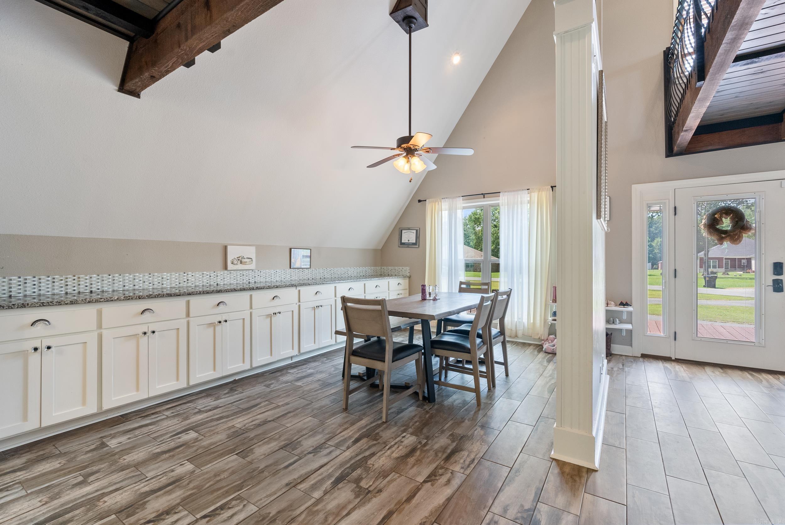 HONOR'S PLACE - Residential