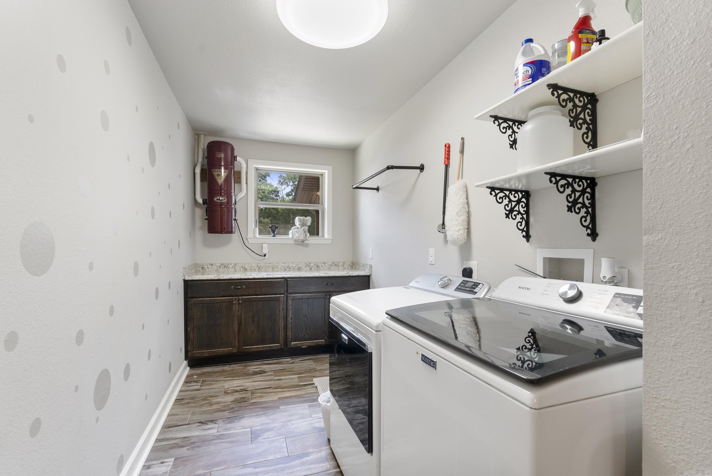 HONOR'S PLACE - Residential