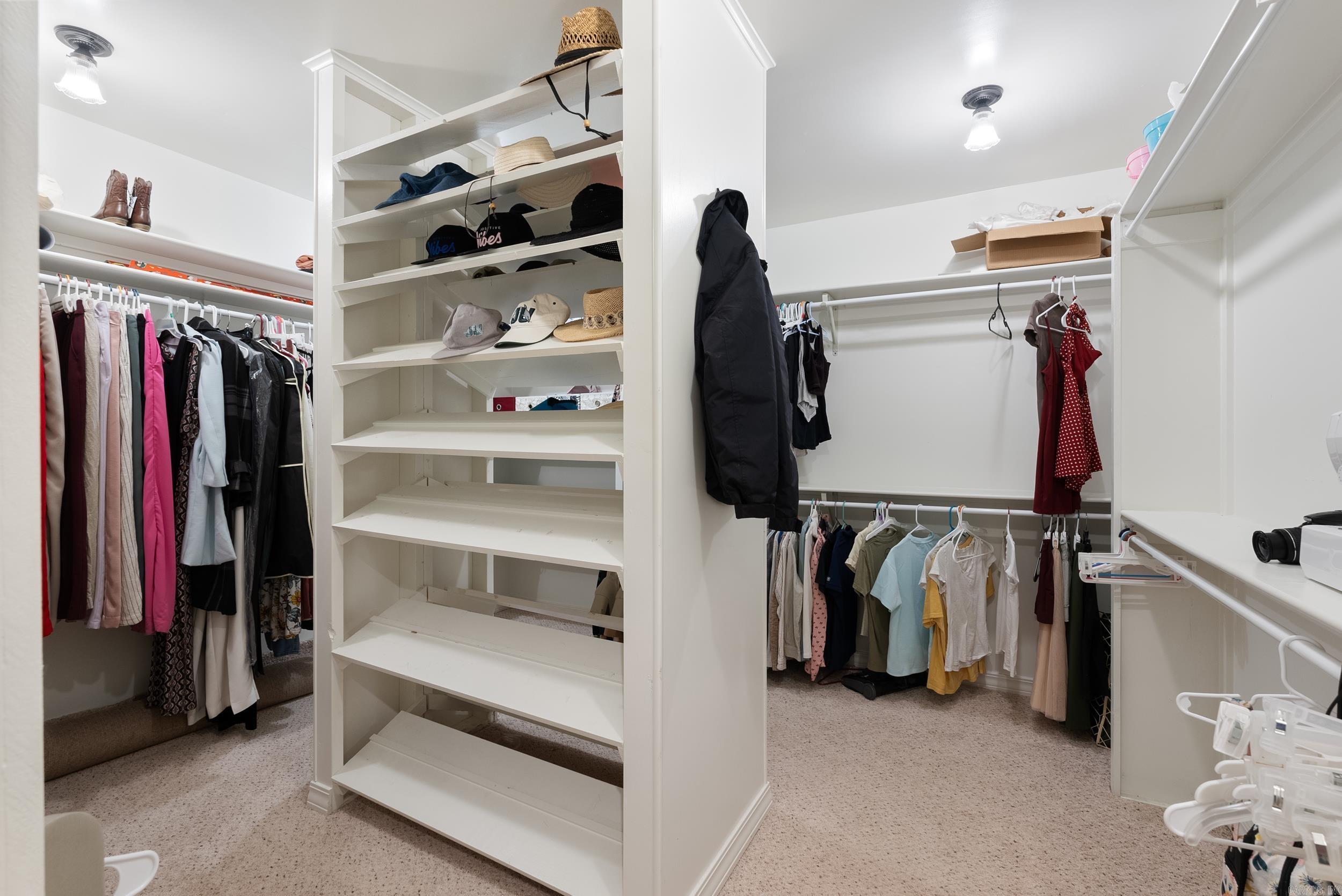 HONOR'S PLACE - Residential