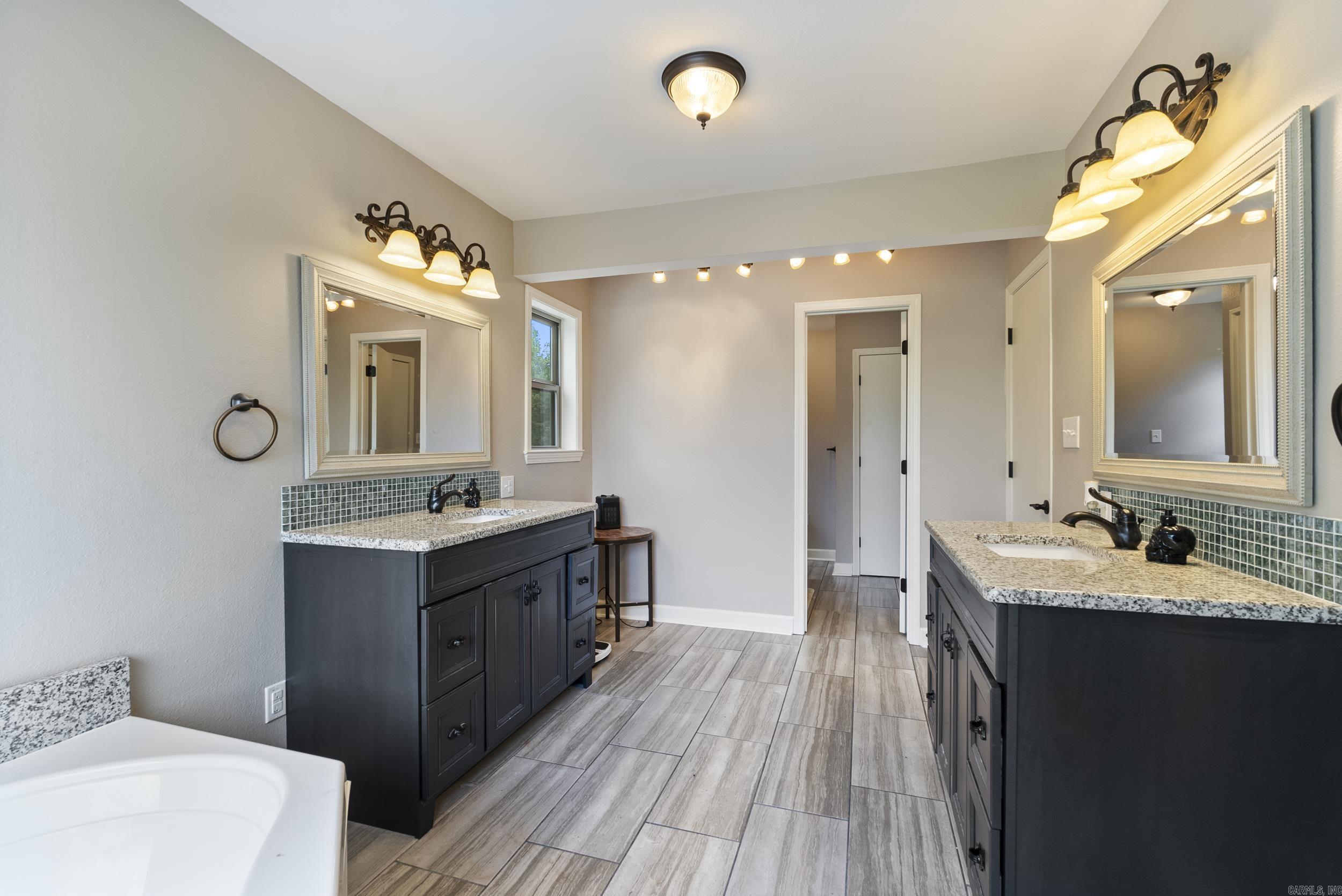 HONOR'S PLACE - Residential