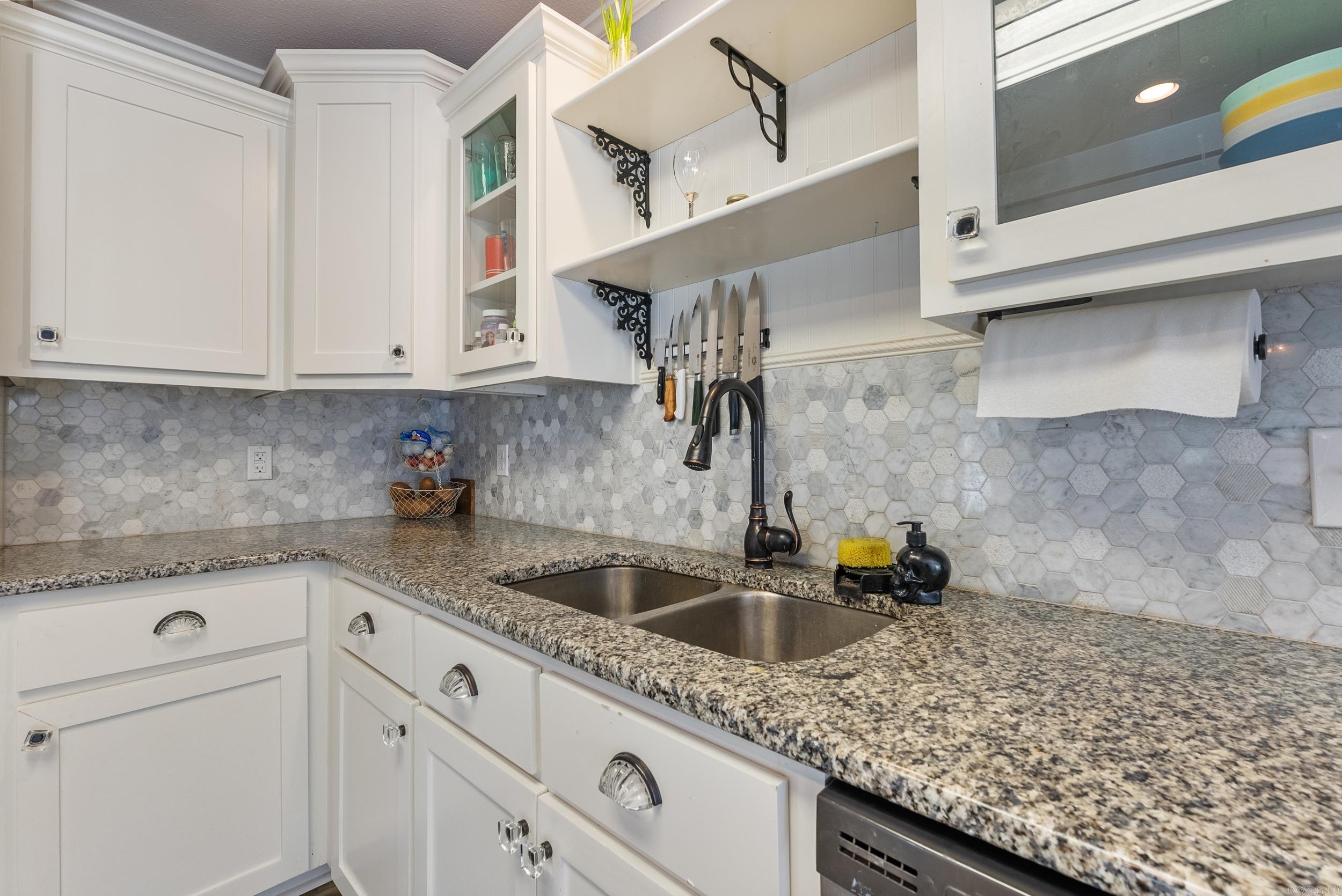 HONOR'S PLACE - Residential