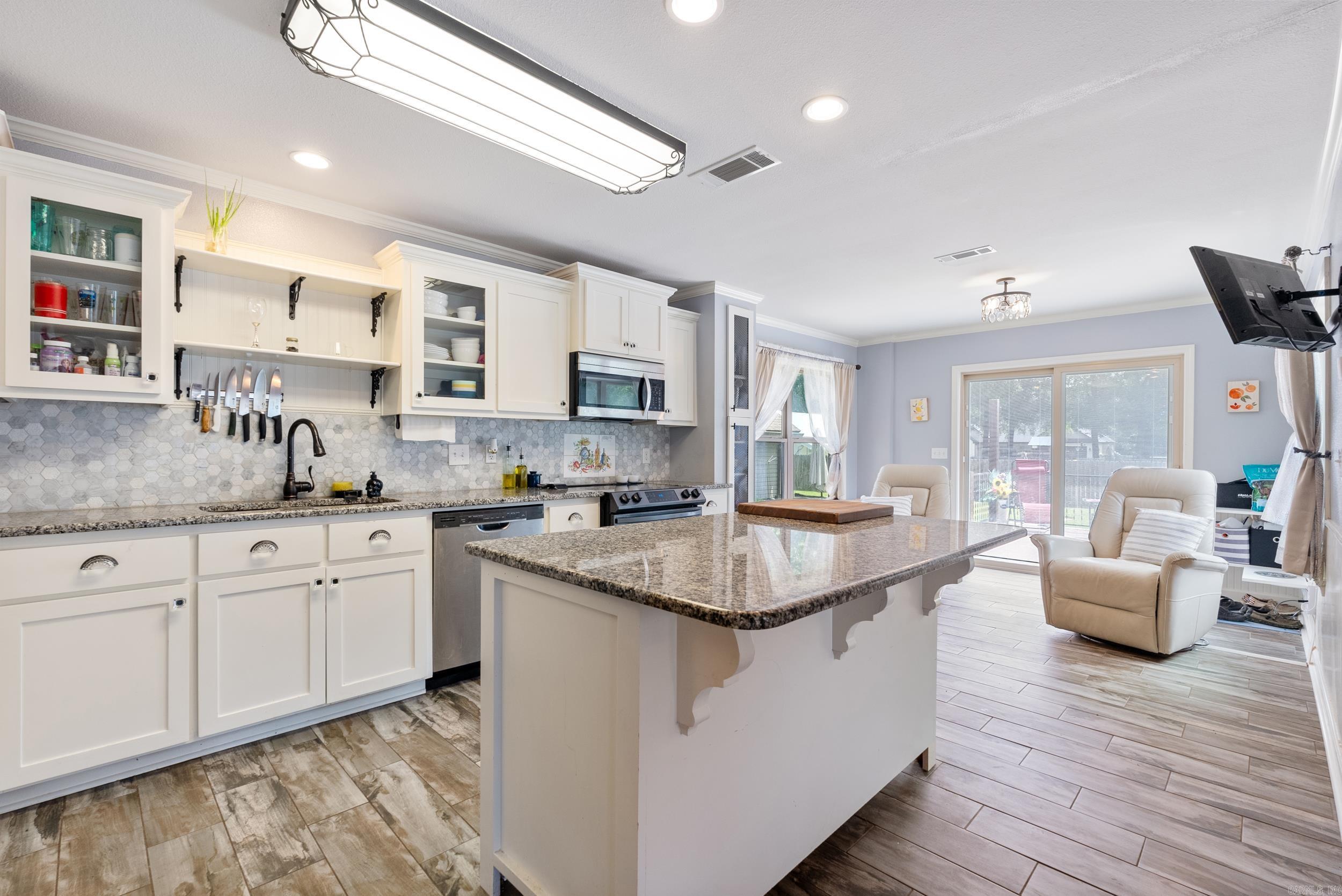 HONOR'S PLACE - Residential