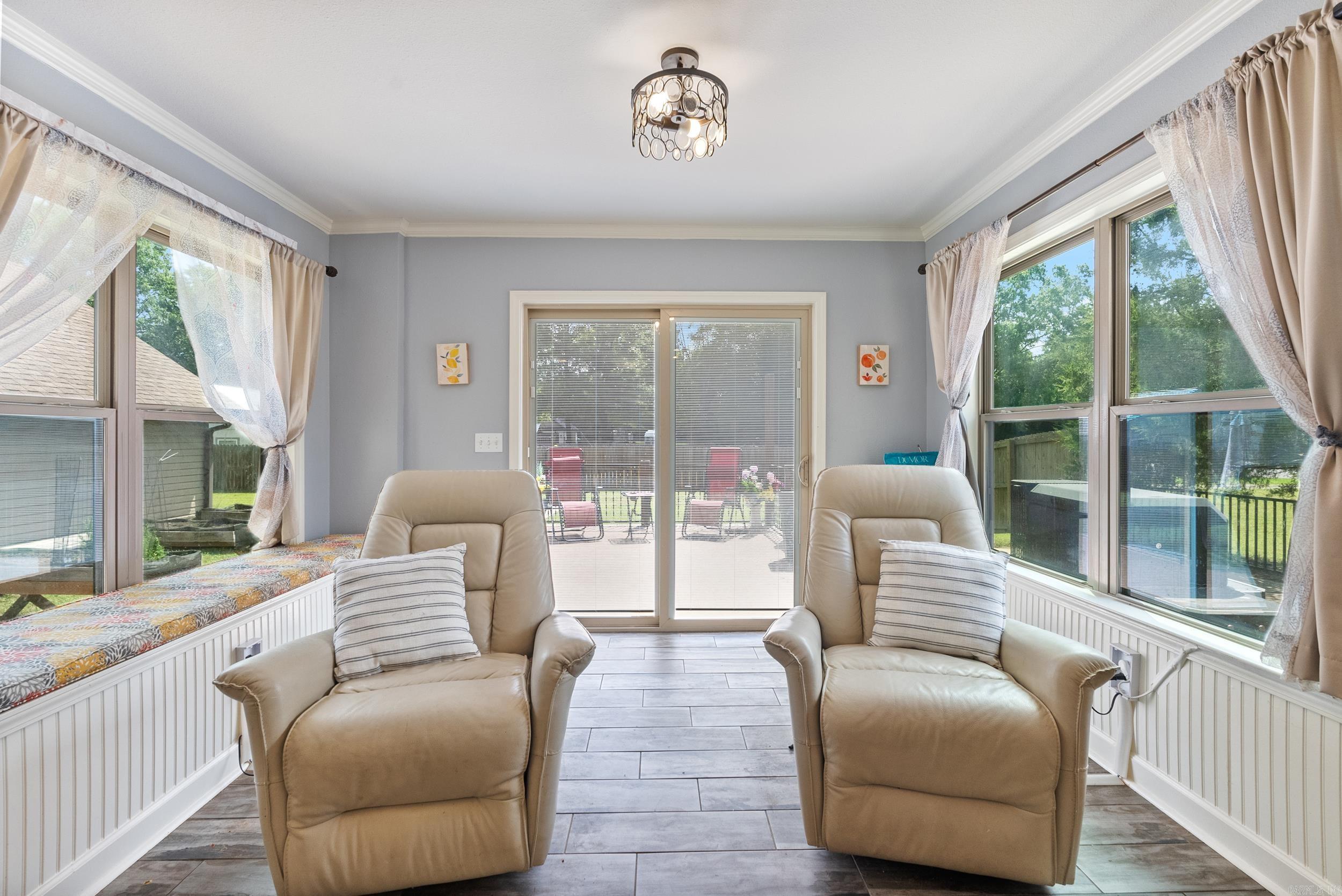 HONOR'S PLACE - Residential