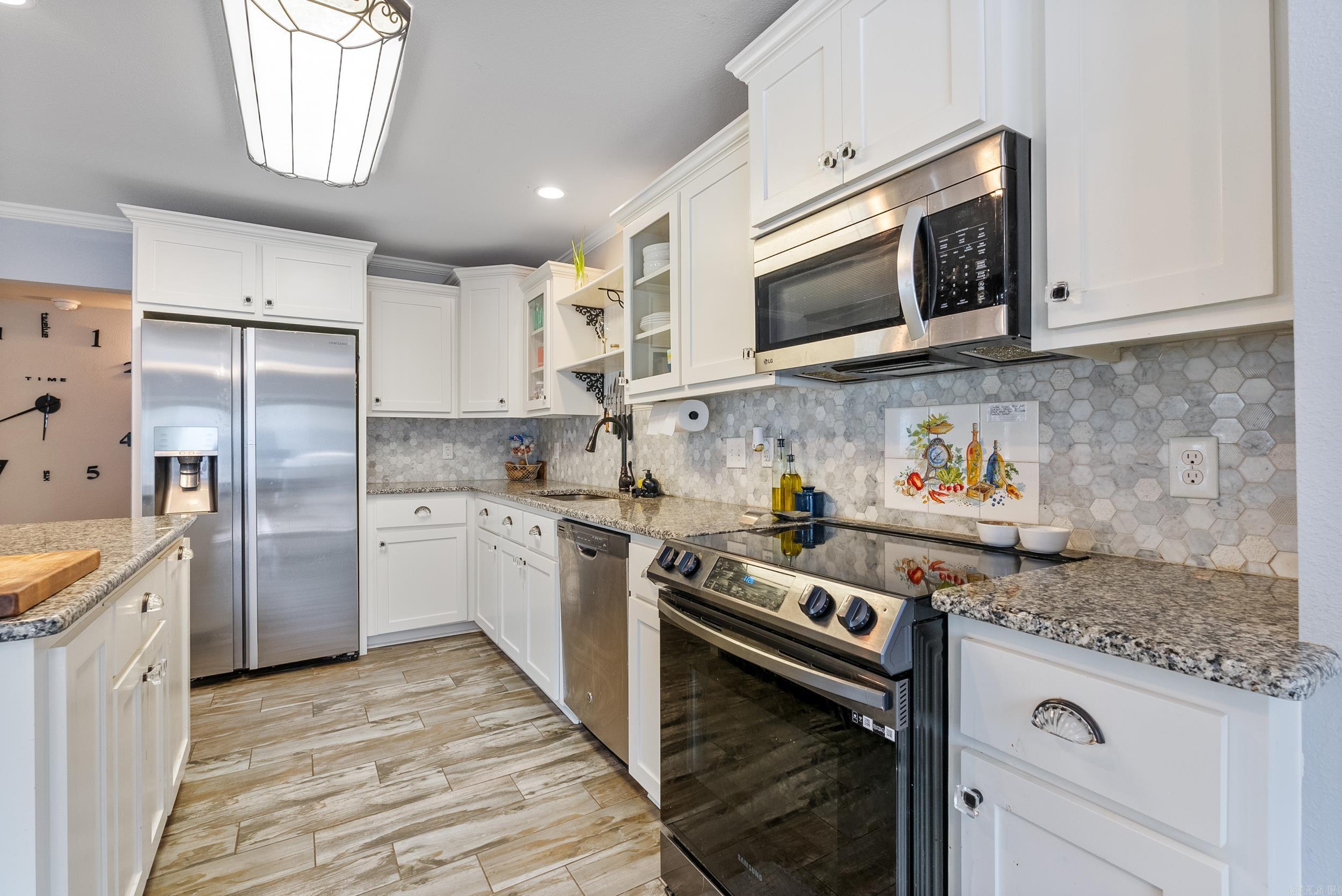 HONOR'S PLACE - Residential