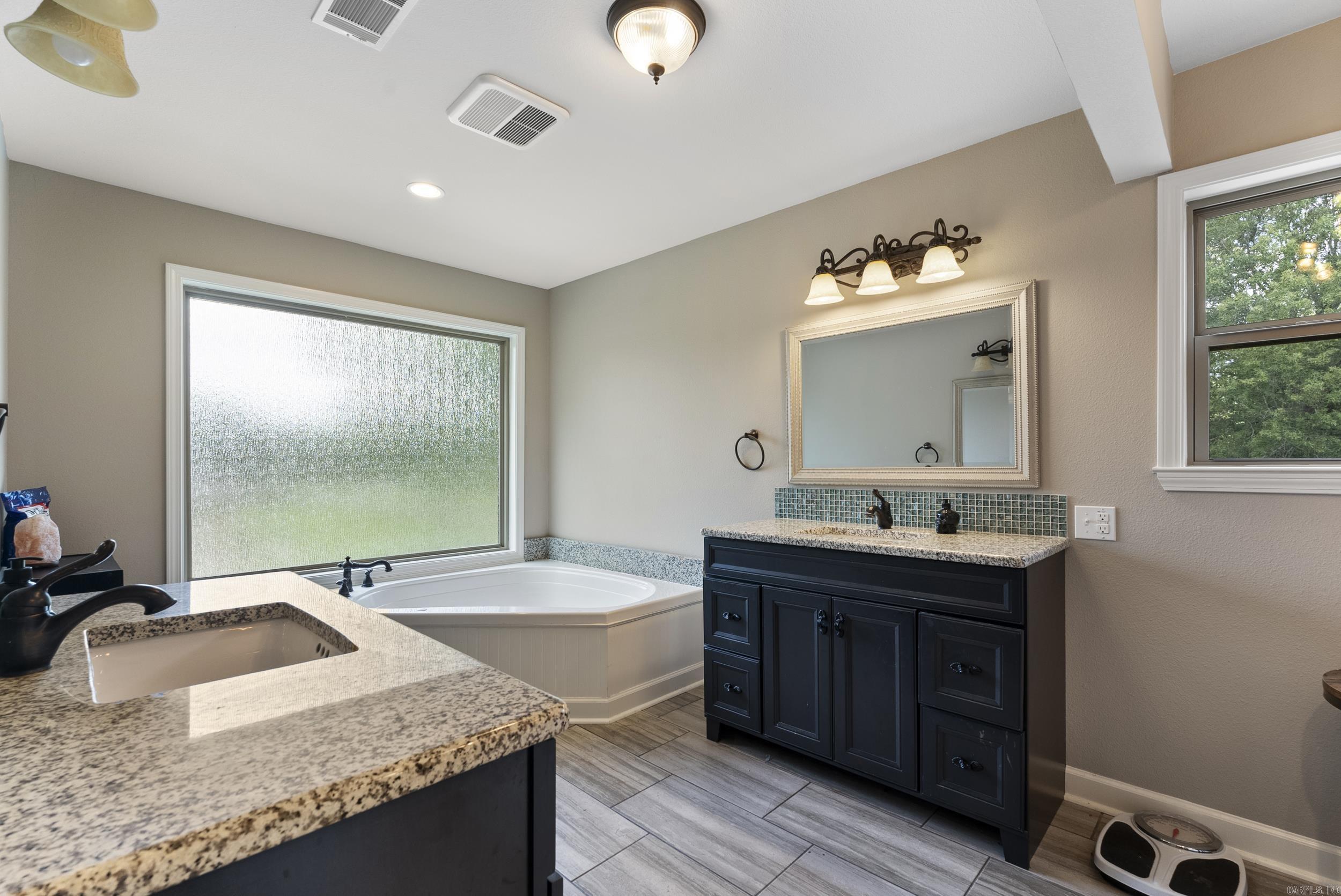 HONOR'S PLACE - Residential