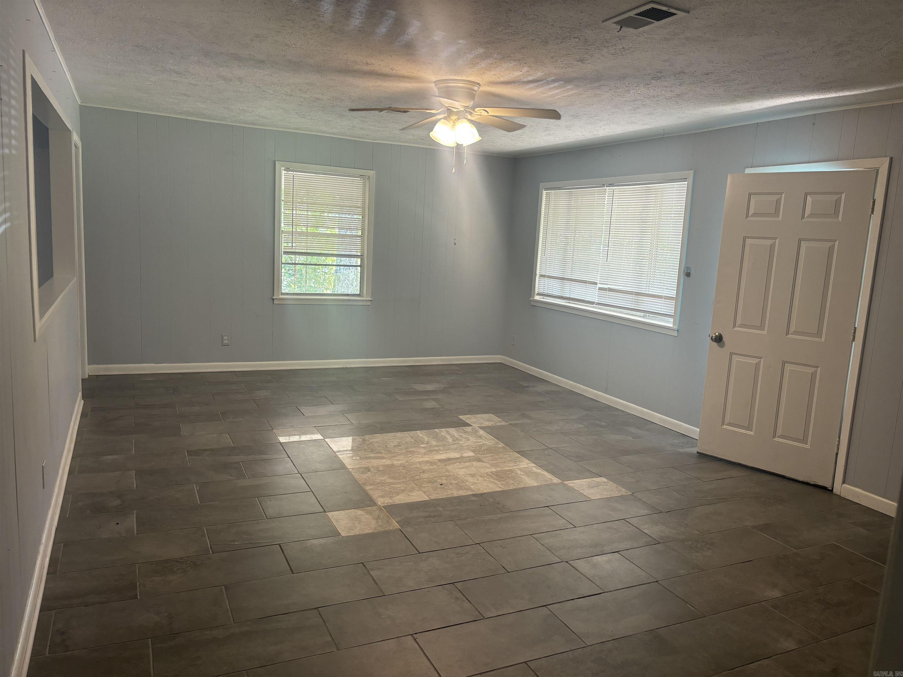 Metes & Bounds - Residential Lease