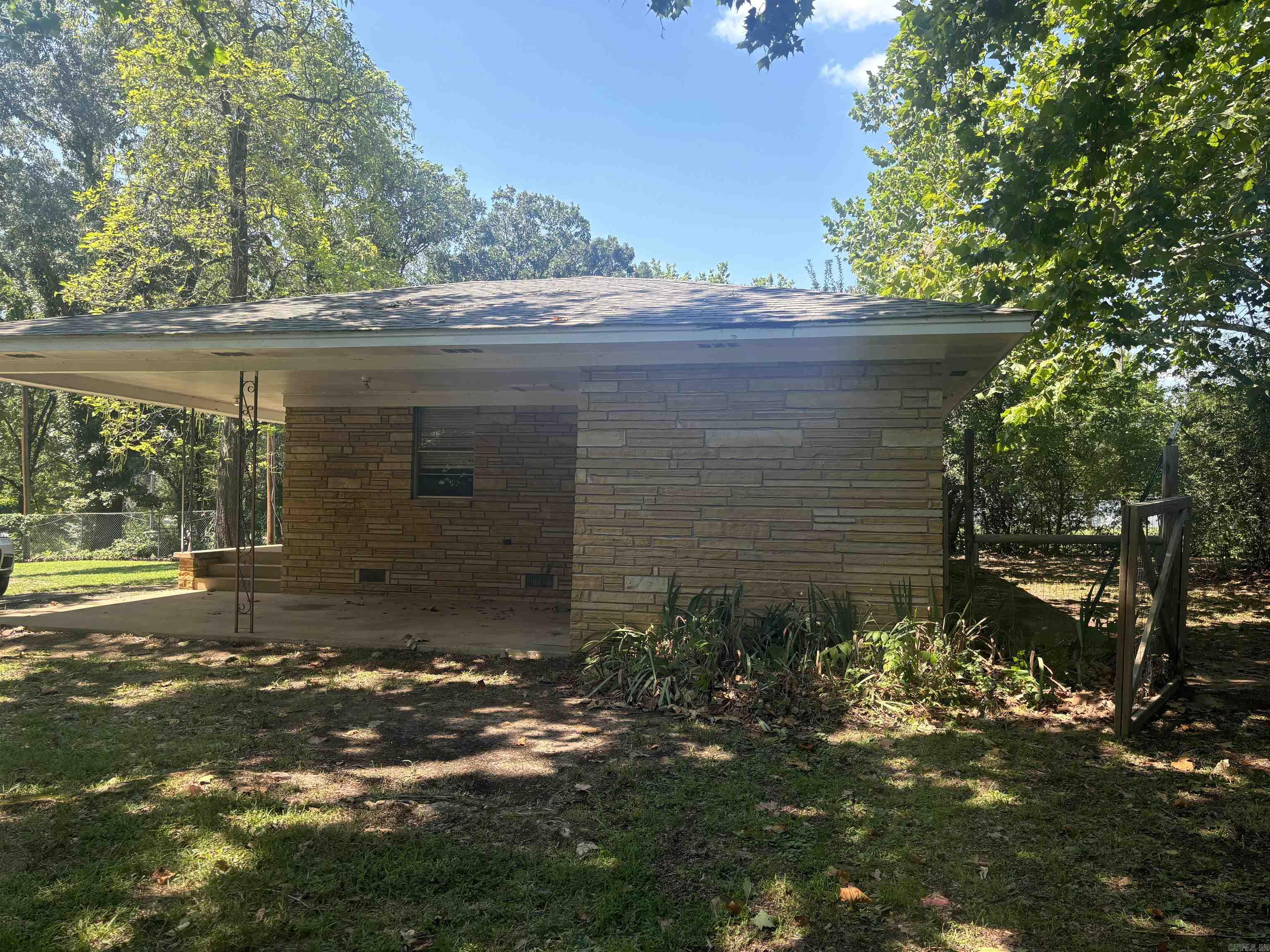 Metes & Bounds - Residential Lease