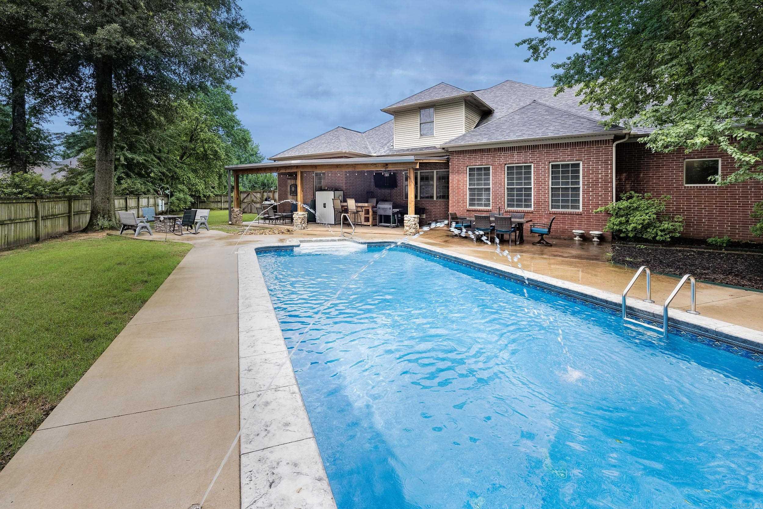 HURRICANE LAKE EST - Residential