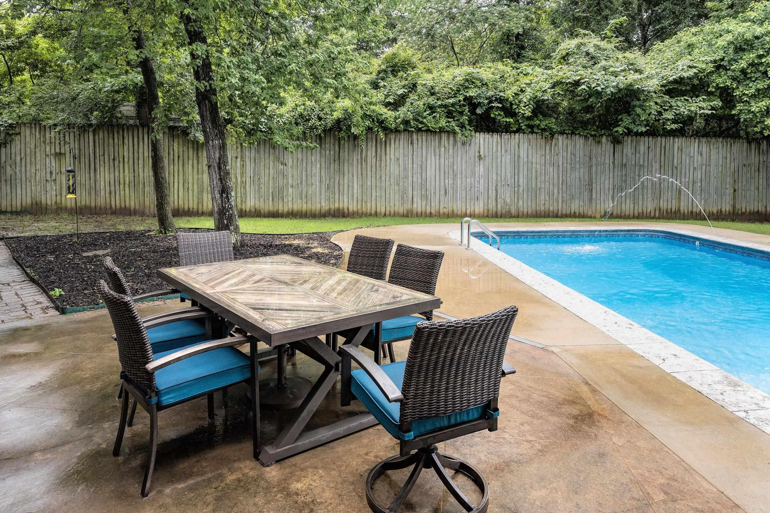 HURRICANE LAKE EST - Residential