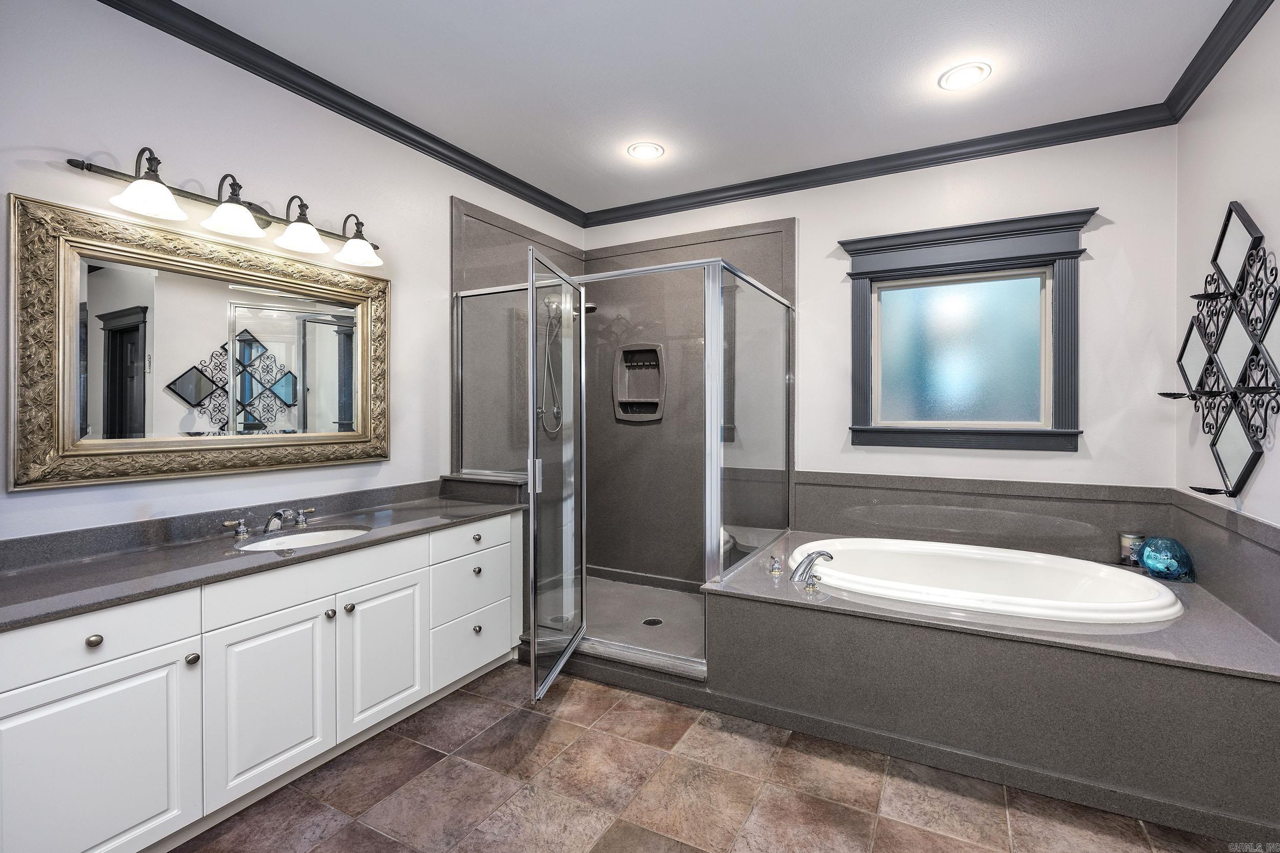 HURRICANE LAKE EST - Residential