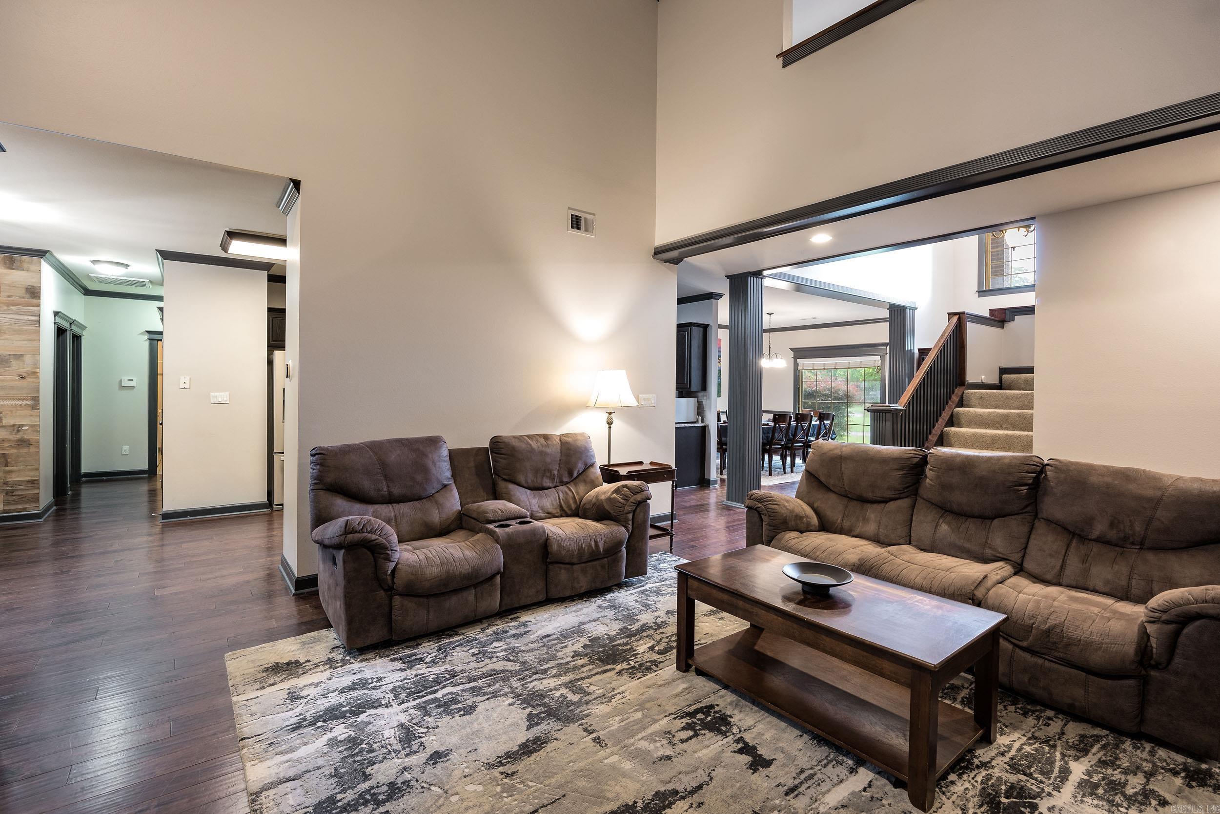 HURRICANE LAKE EST - Residential