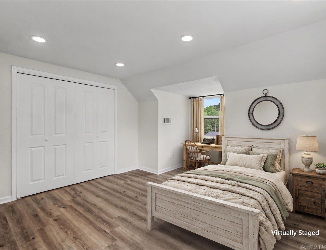REEDWOOD - Residential