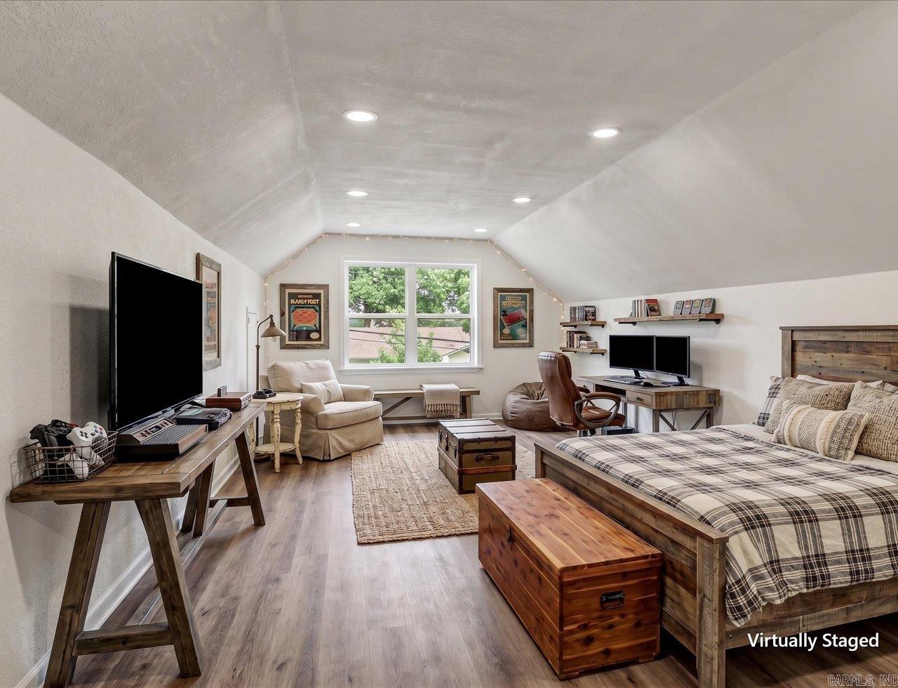 REEDWOOD - Residential