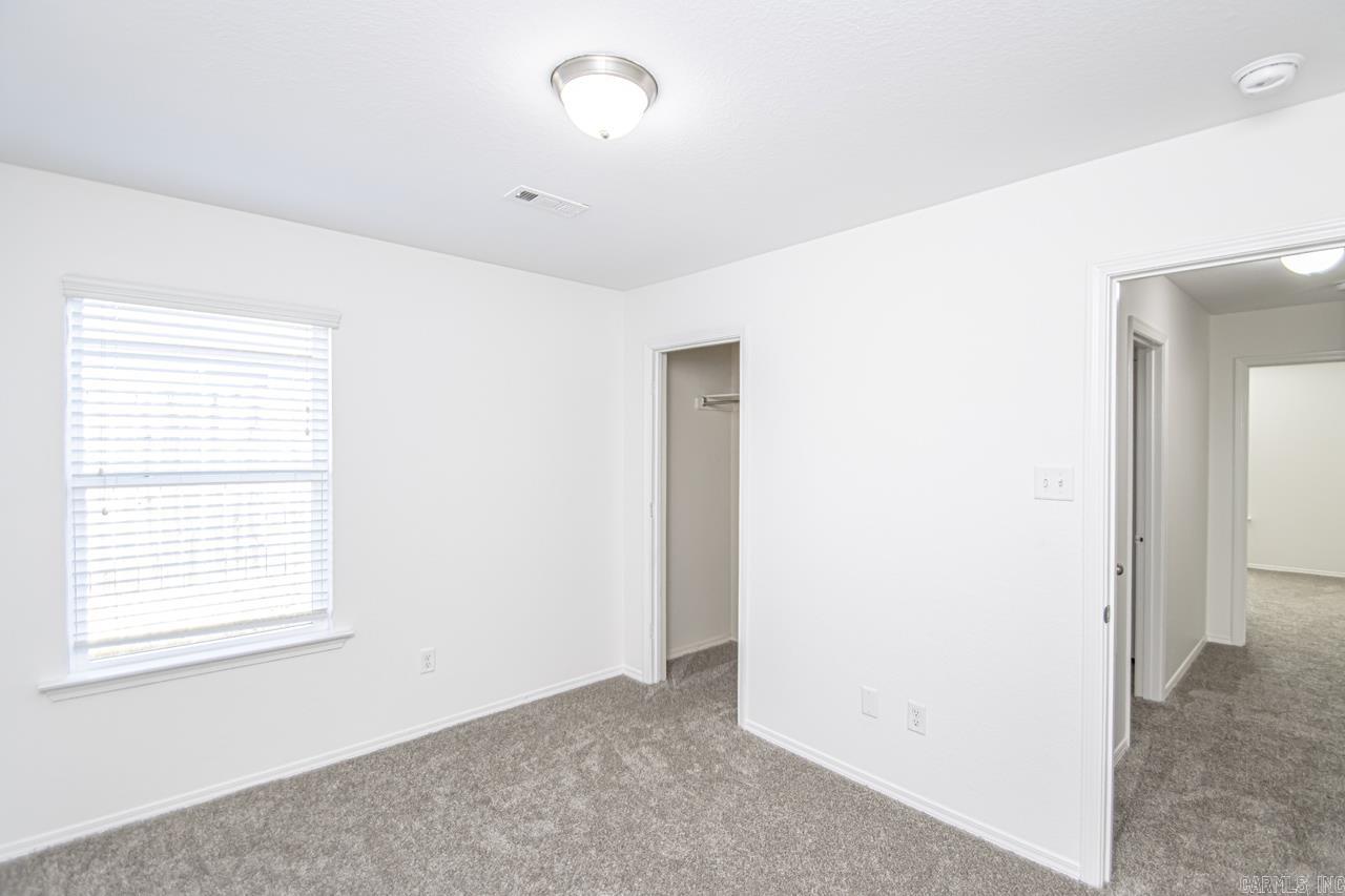 BENJAMIN GROVE - Residential