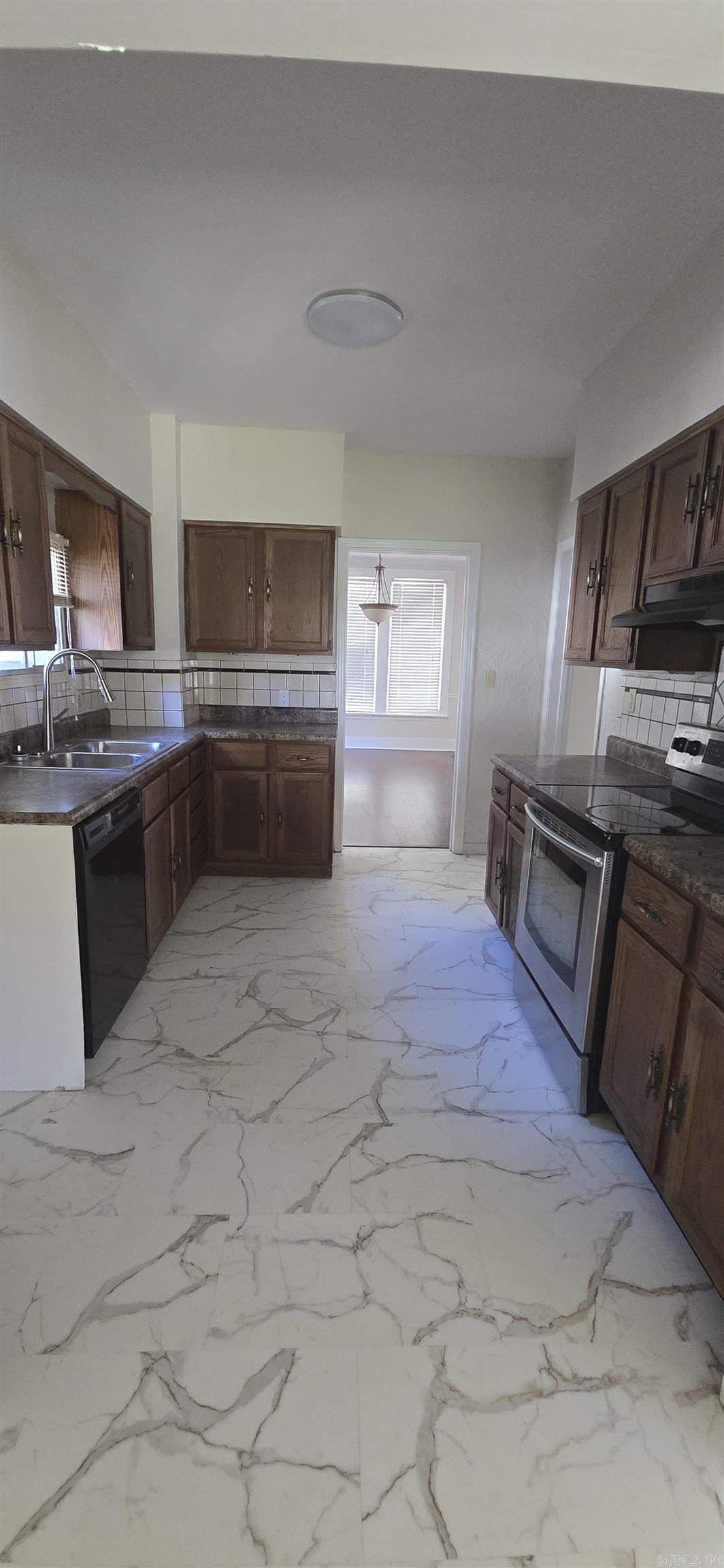 ELDRIDGE PLACE - Residential