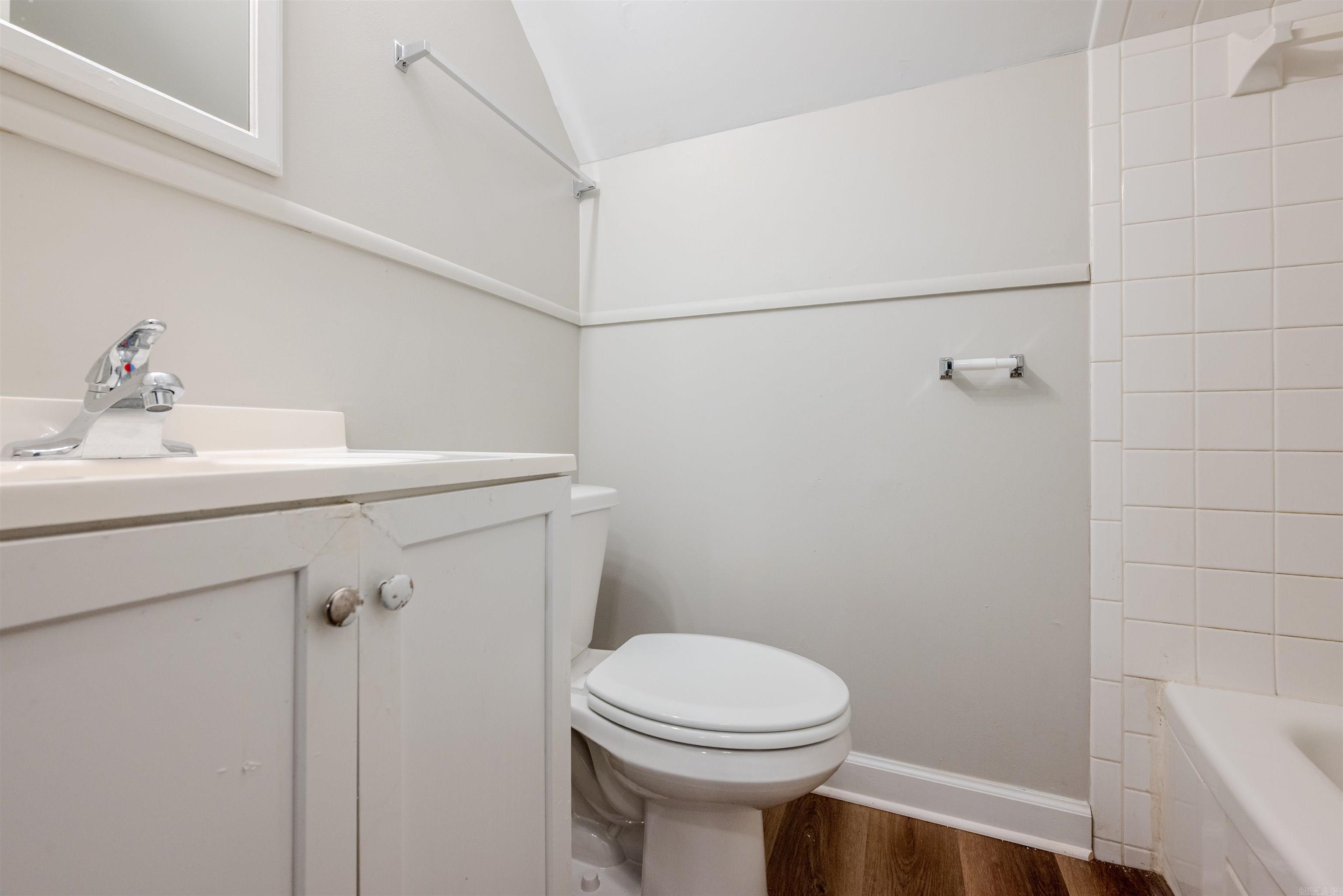 INDIAN HILLS - Residential