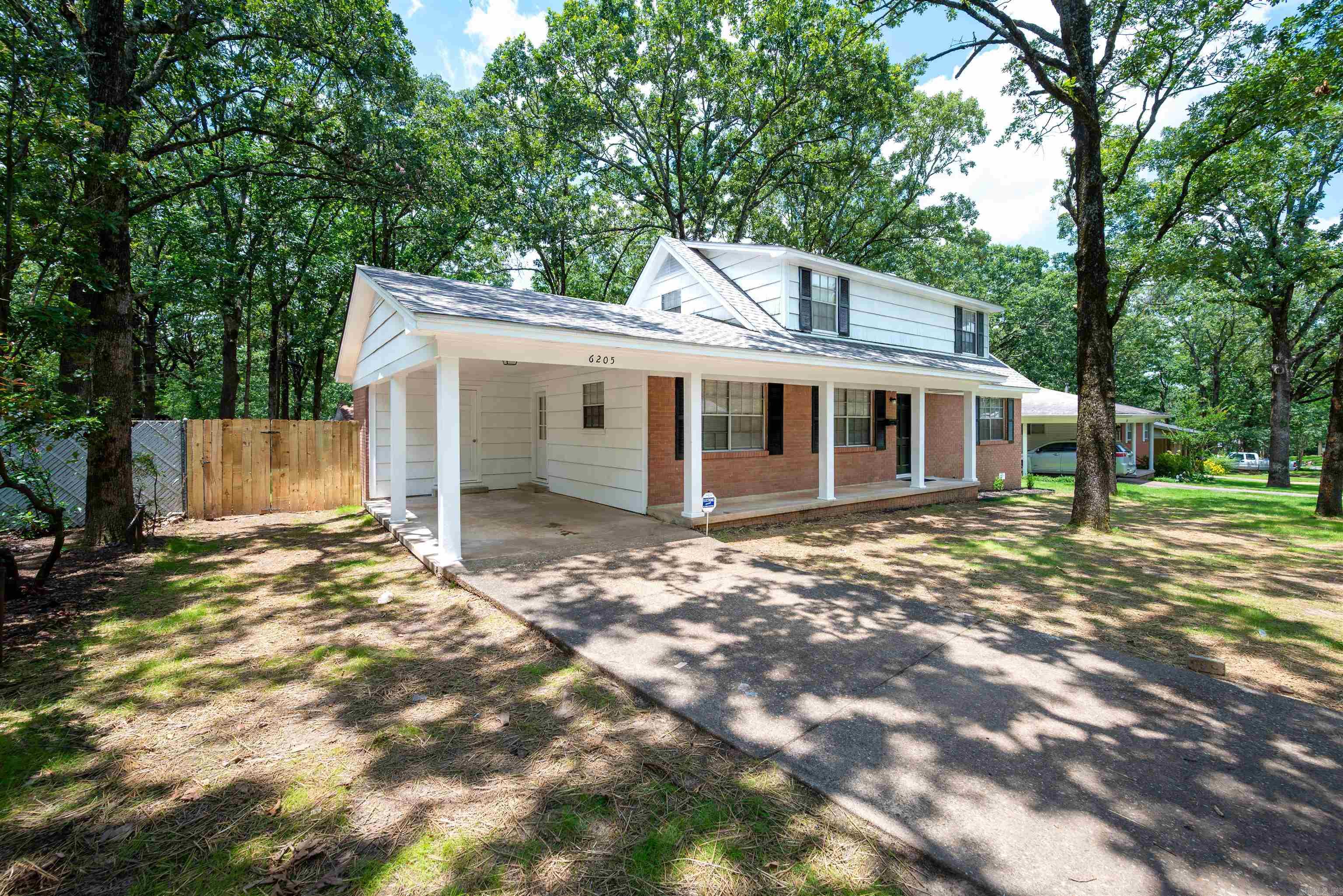 INDIAN HILLS - Residential
