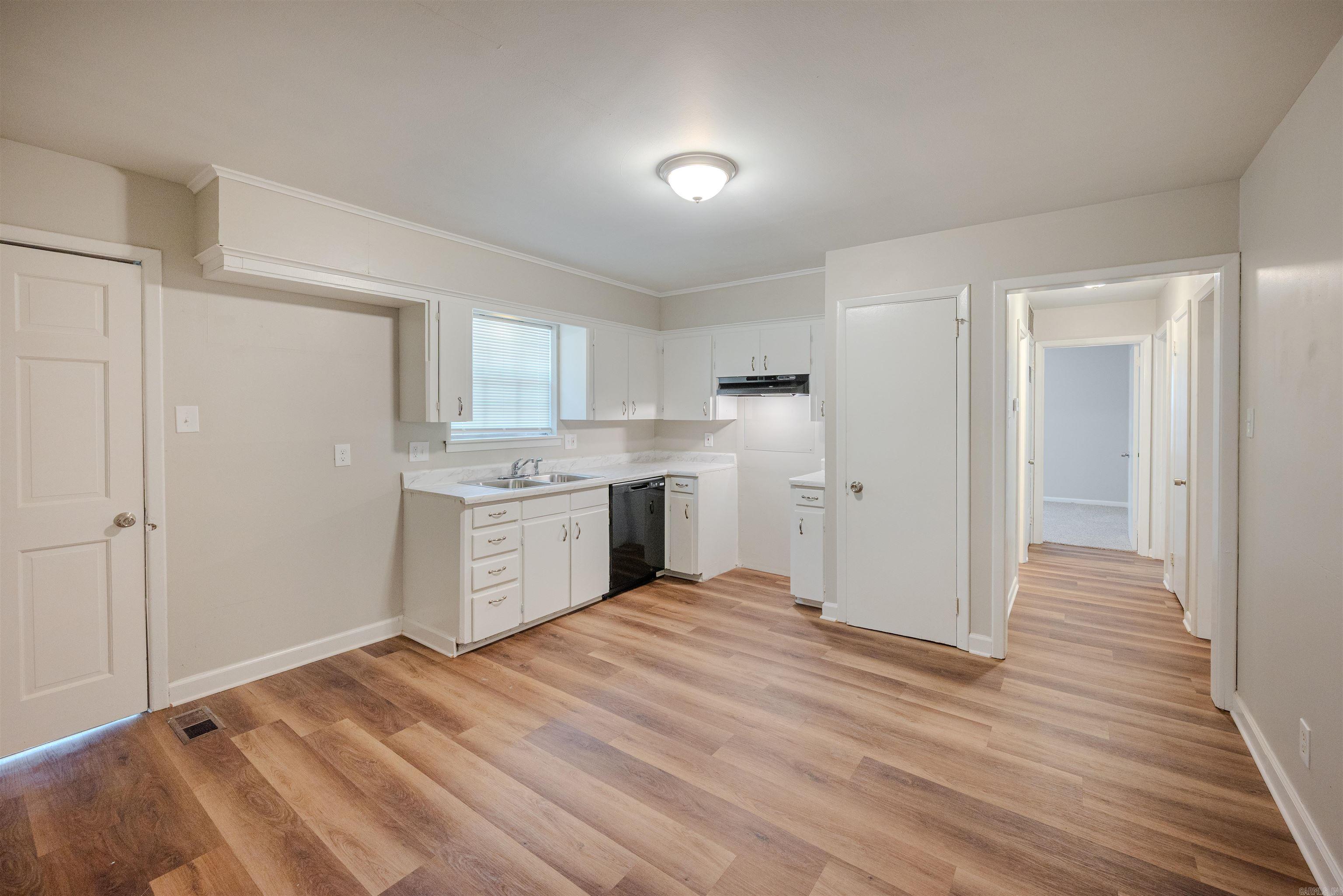 INDIAN HILLS - Residential