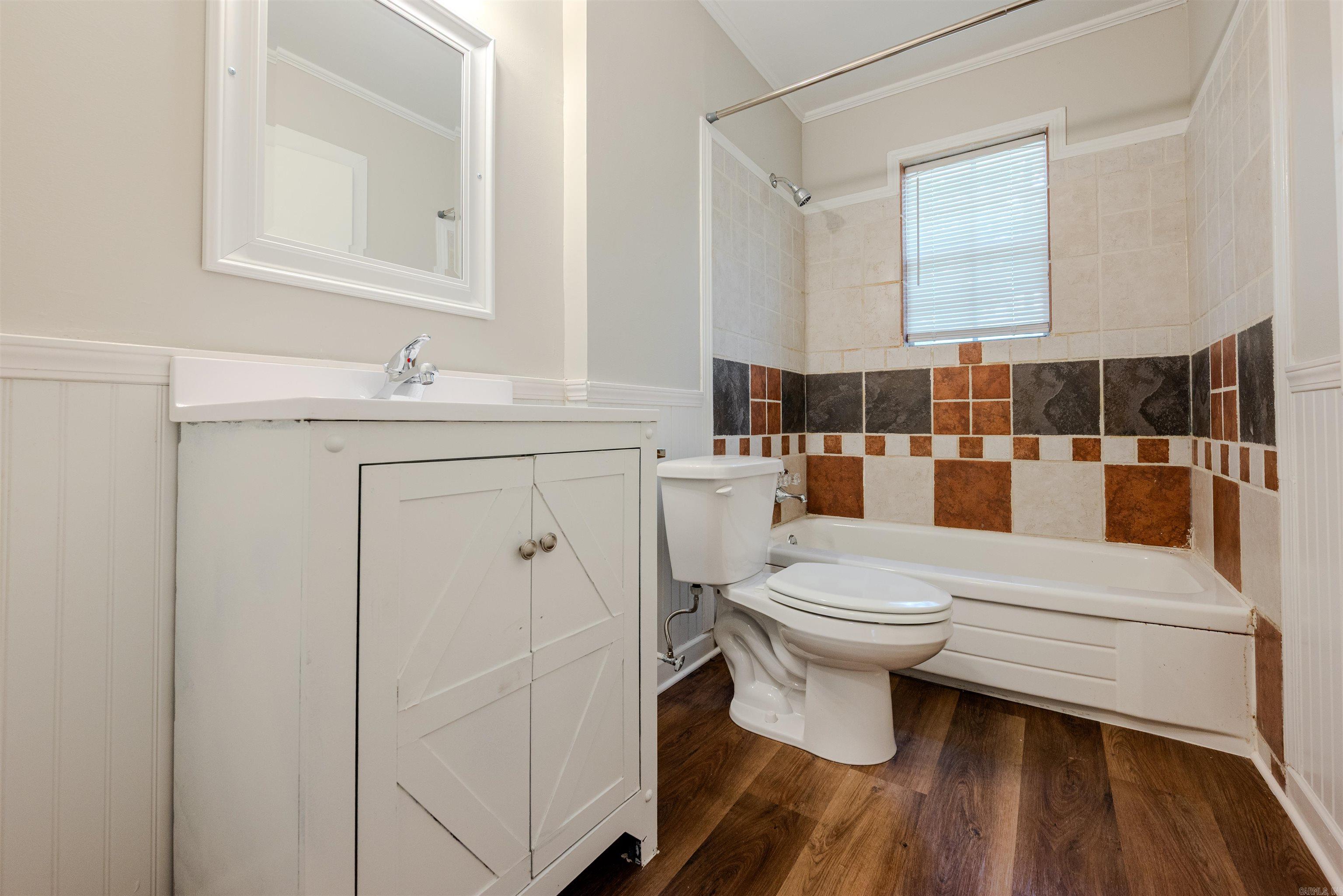 INDIAN HILLS - Residential
