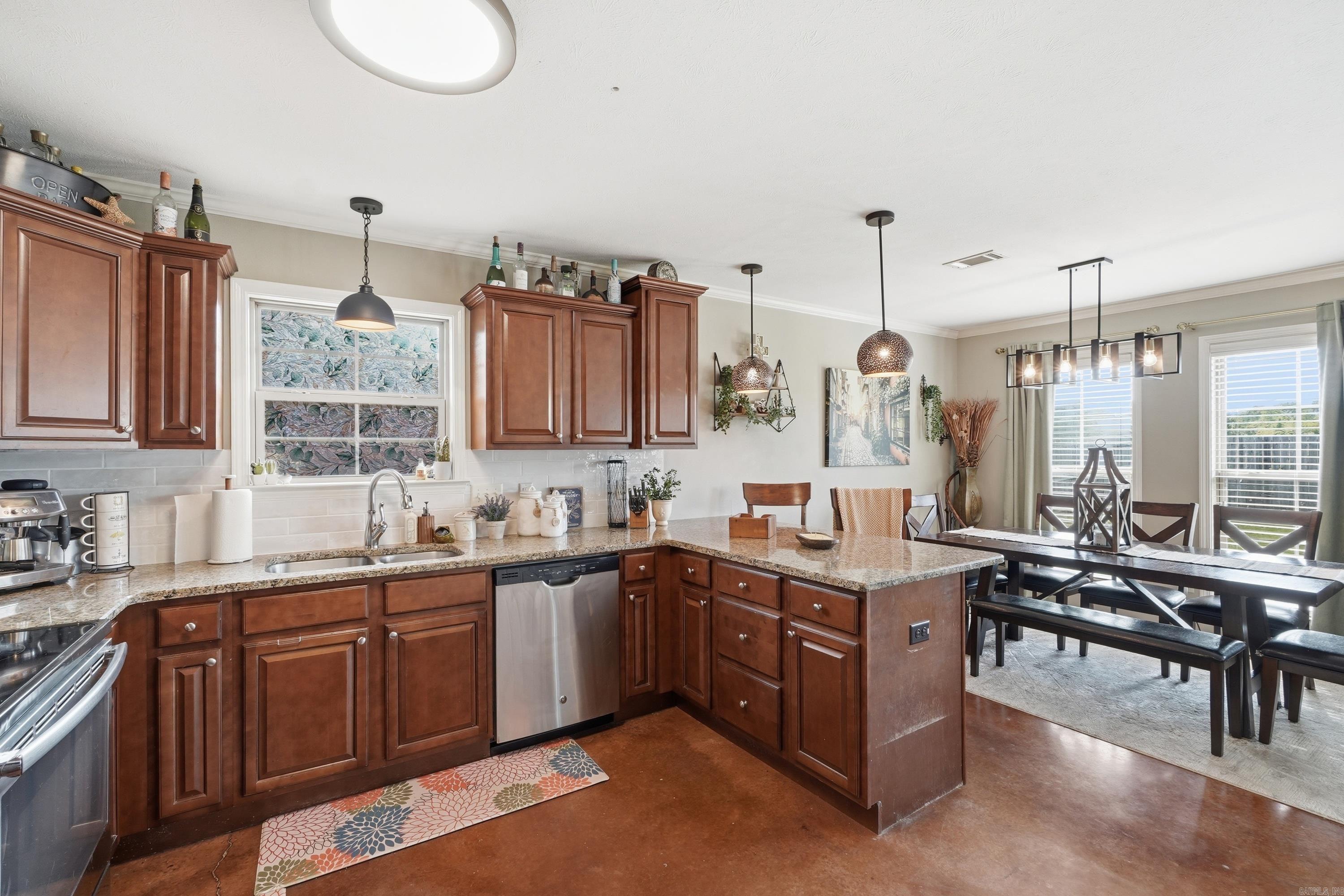 ALLI'S PLACE - Residential