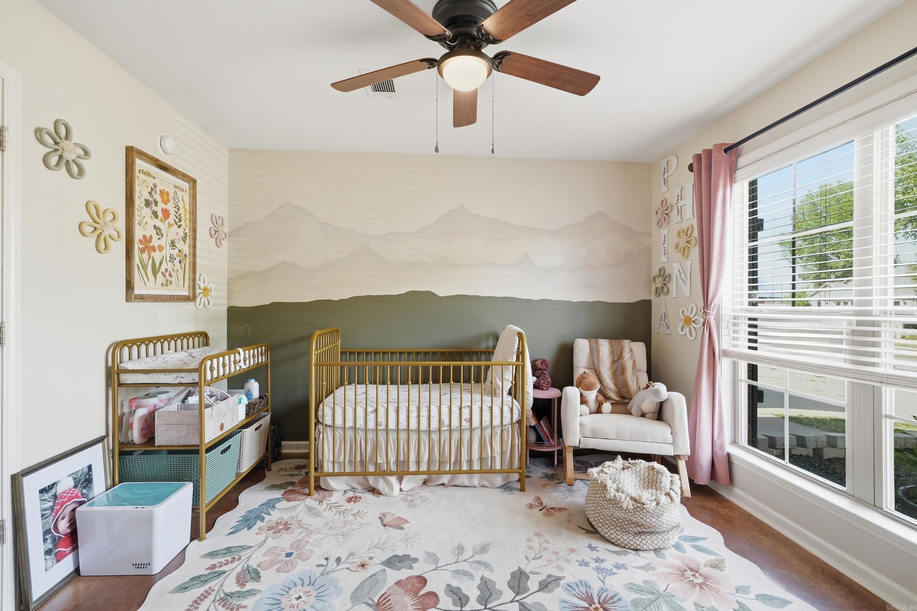 ALLI'S PLACE - Residential