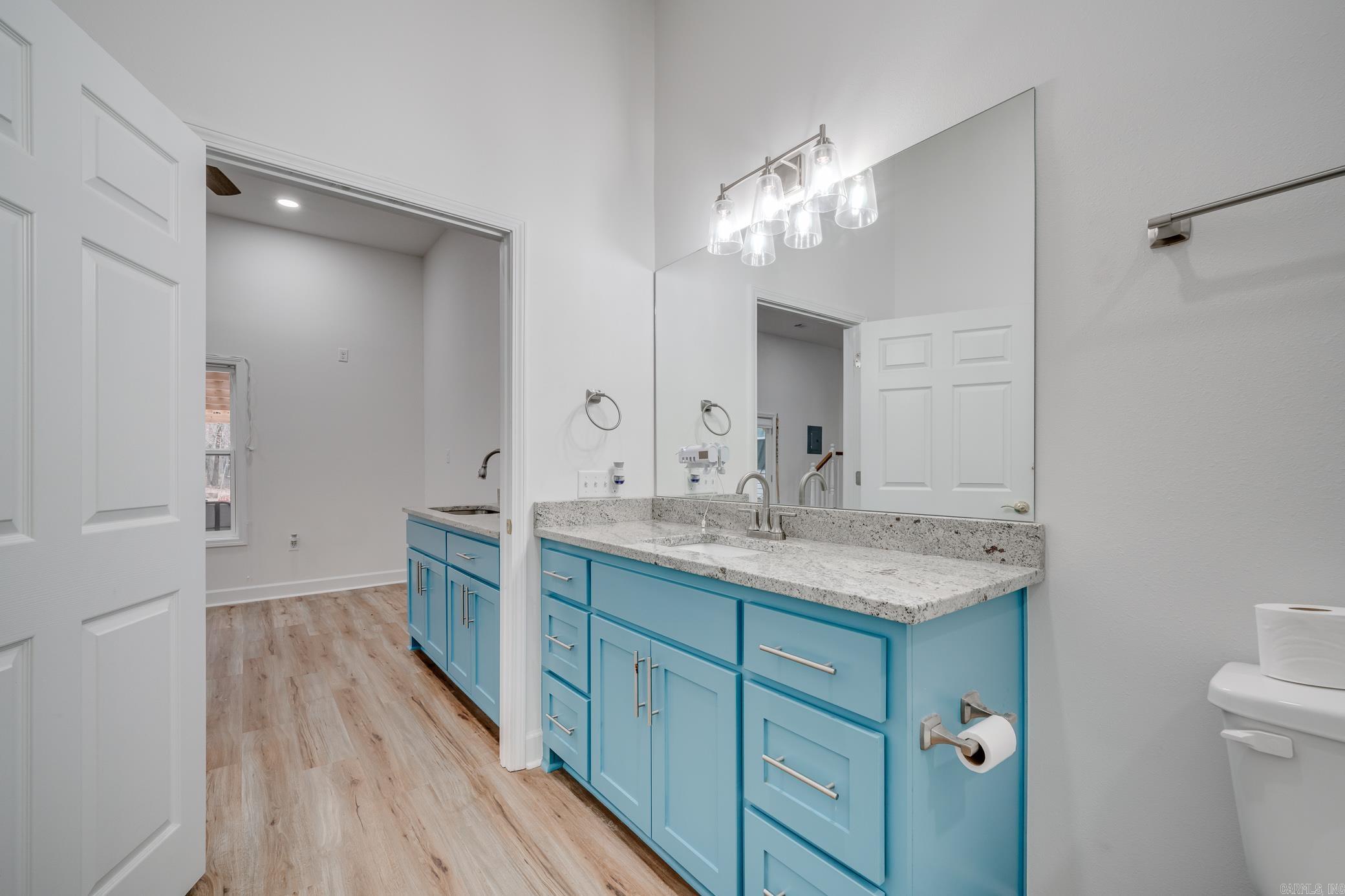 HICKORY HILLS ESTATES - Residential