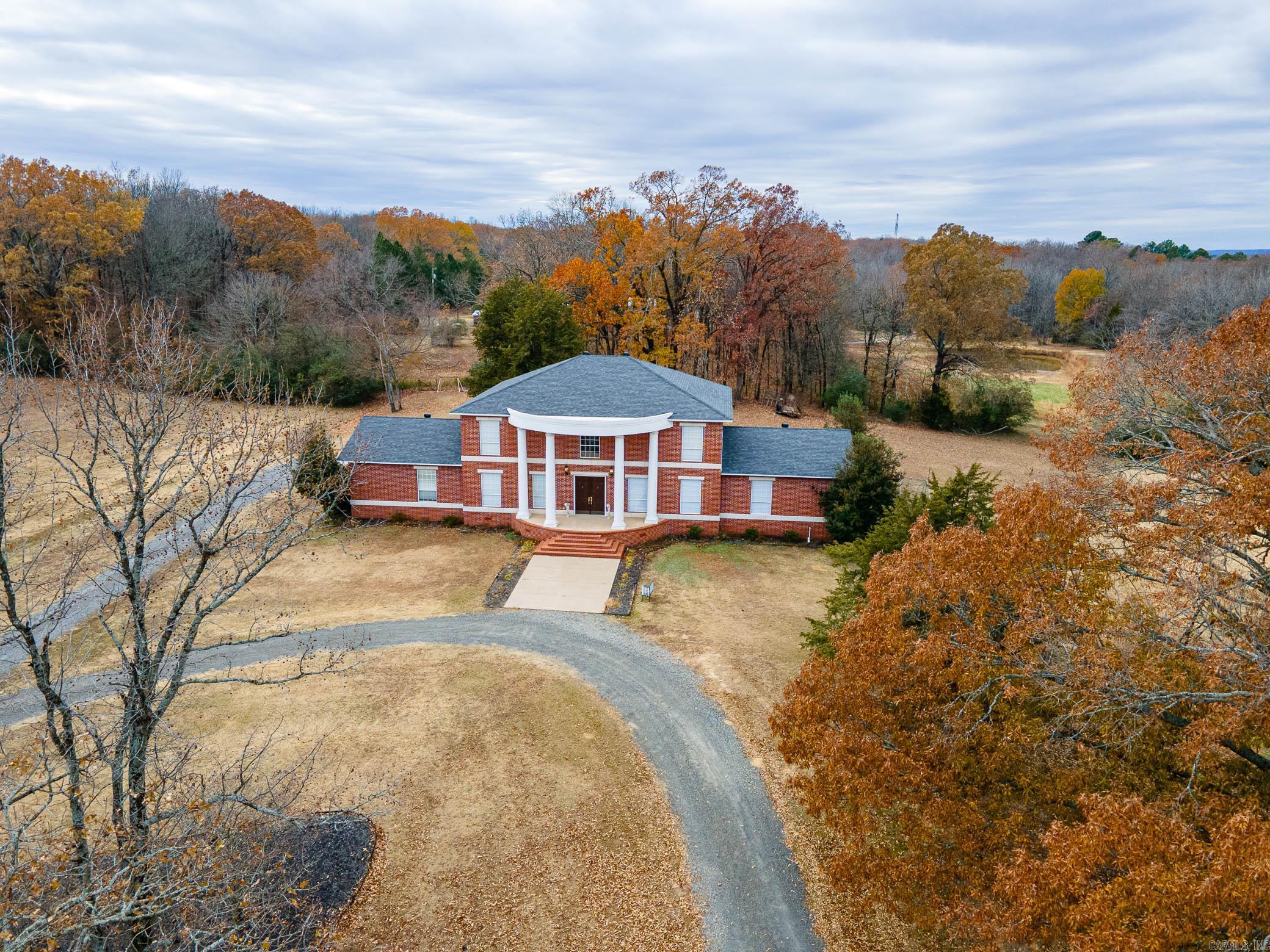 HICKORY HILLS ESTATES - Residential