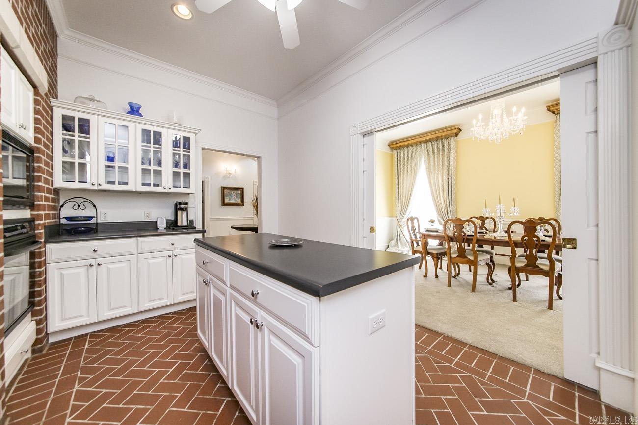 HICKORY HILLS ESTATES - Residential