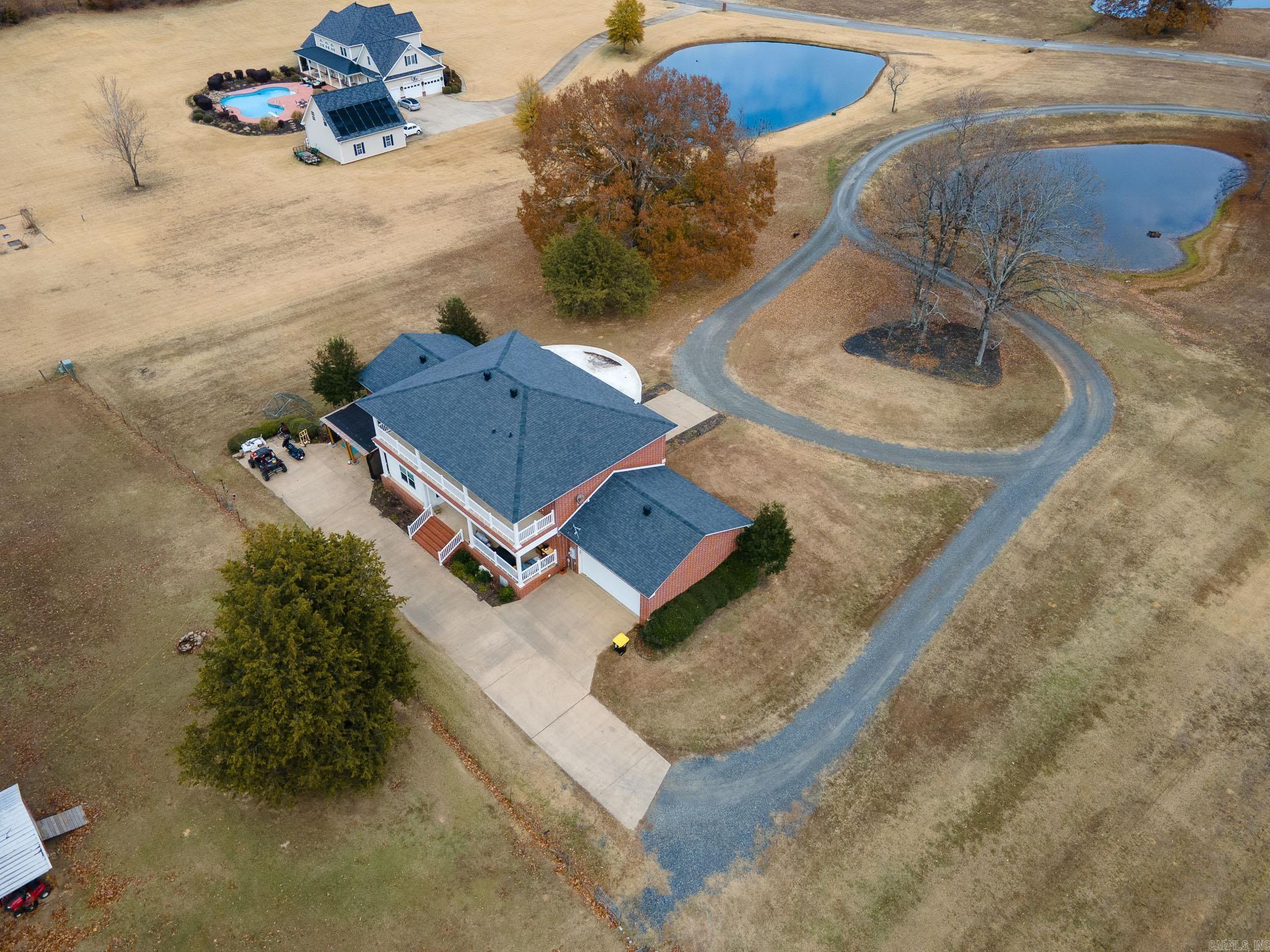 HICKORY HILLS ESTATES - Residential