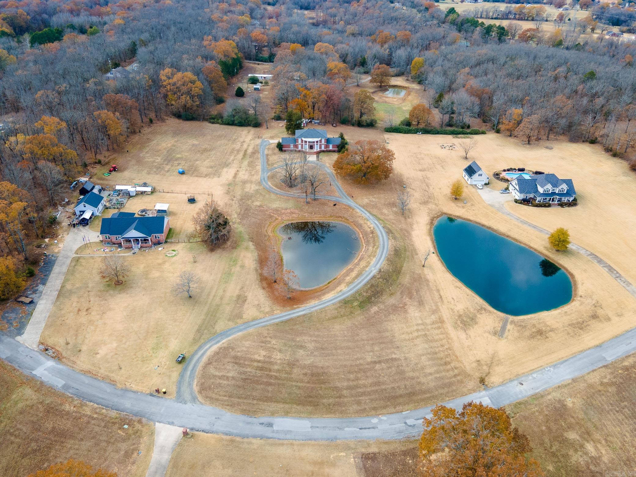 HICKORY HILLS ESTATES - Residential