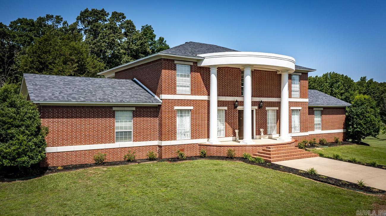 HICKORY HILLS ESTATES - Residential