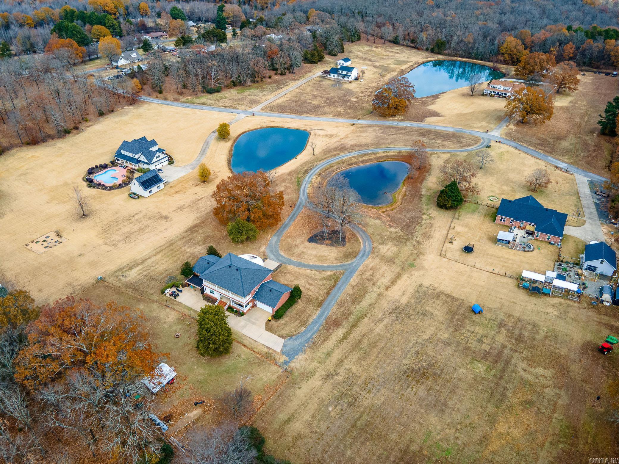 HICKORY HILLS ESTATES - Residential
