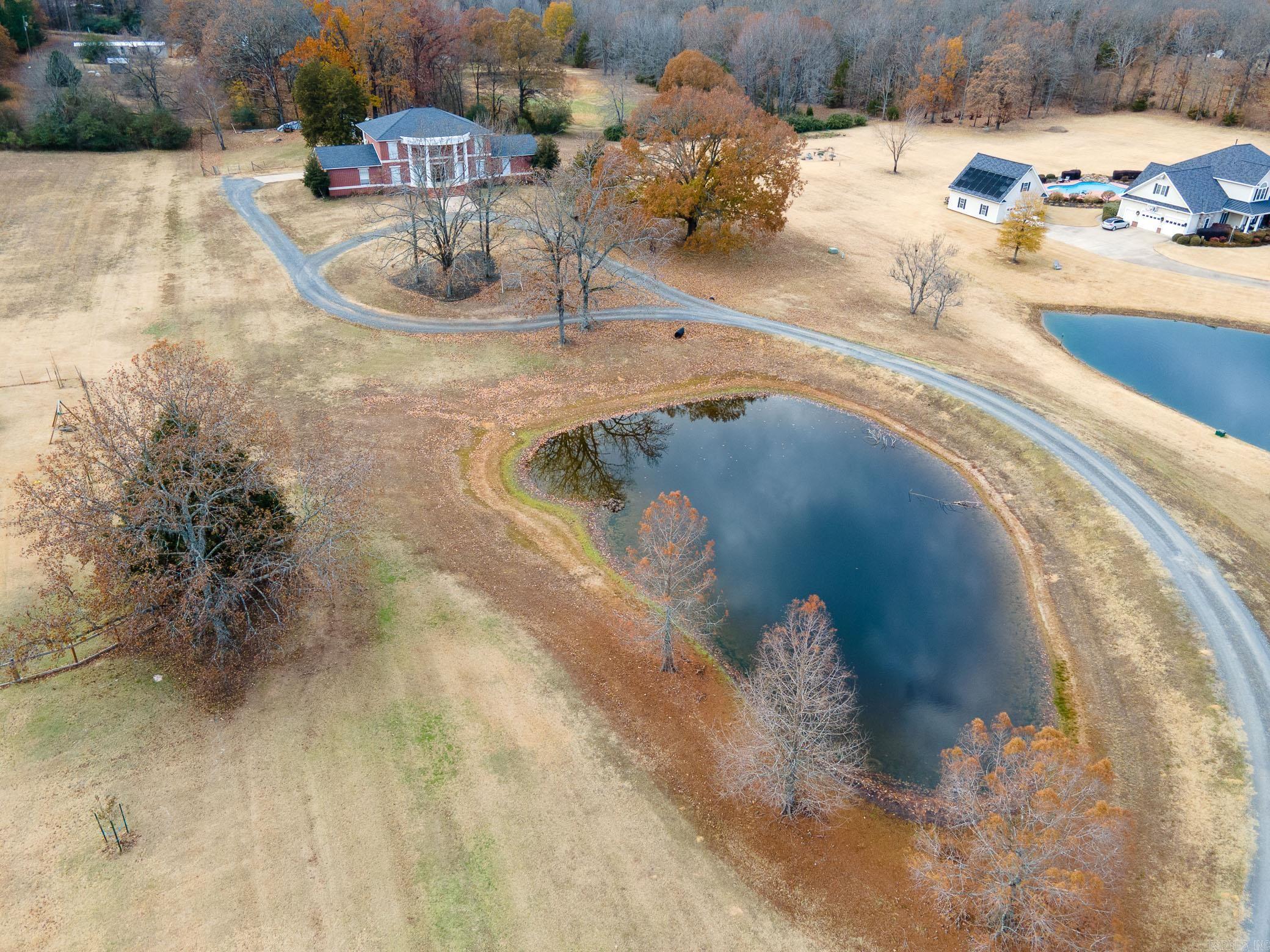 HICKORY HILLS ESTATES - Residential