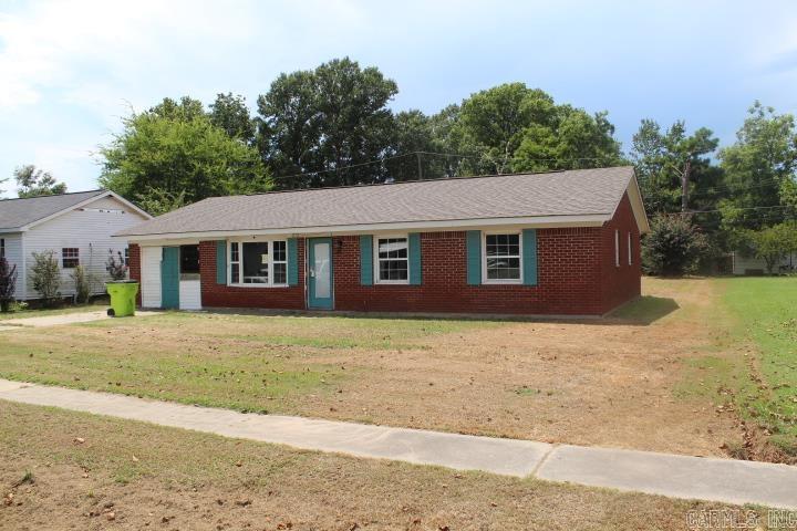 No Disclosure. To be sold "AS IS' . Nice home for for stratuo or investment, Rustic interior, needs some TLC. Any financed offer must have preapproval advising lender has reviewed buyer credit, income and assets to close, and those are not a condition for loan approval. Cash offers must have POF dated within last 20 days and must have buyer name, bank name and balance ( No screenshot or internet banking copy( must be scannable) Minimum Earnest money is greater of 1% of purchase price or $1,000.00. Agents please read confidential remarks for more information and offer submission. "NO BLIND OFFERS"