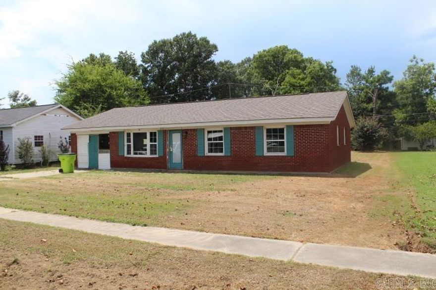 No Disclosure.  To be sold "AS IS'  .  Nice home for for stratuo or investment, Rustic interior, needs some TLC.    Any financed offer must have preapproval advising lender has reviewed buyer credit, income and assets to close, and those are not a condition for loan approval.  Cash offers must have POF dated within last 20 days and must have buyer name, bank name and balance ( No screenshot or internet banking copy( must be scannable)  Minimum Earnest money is greater of 1% of purchase price or $1,000.00. Agents please read confidential remarks for more information and offer submission.  "NO BLIND OFFERS"