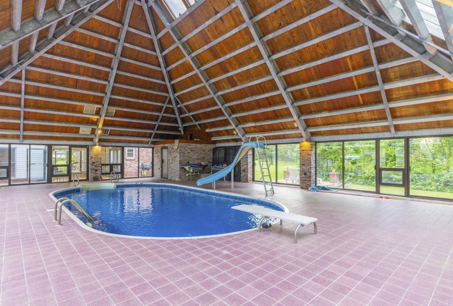 Maple Creek-Orchard Lake - Residential