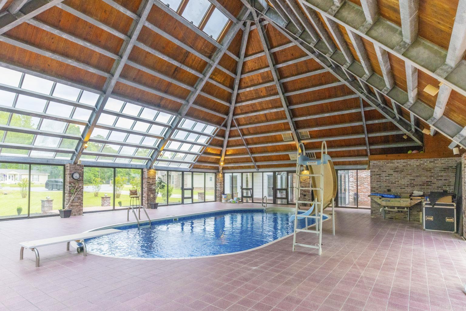 Maple Creek-Orchard Lake - Residential