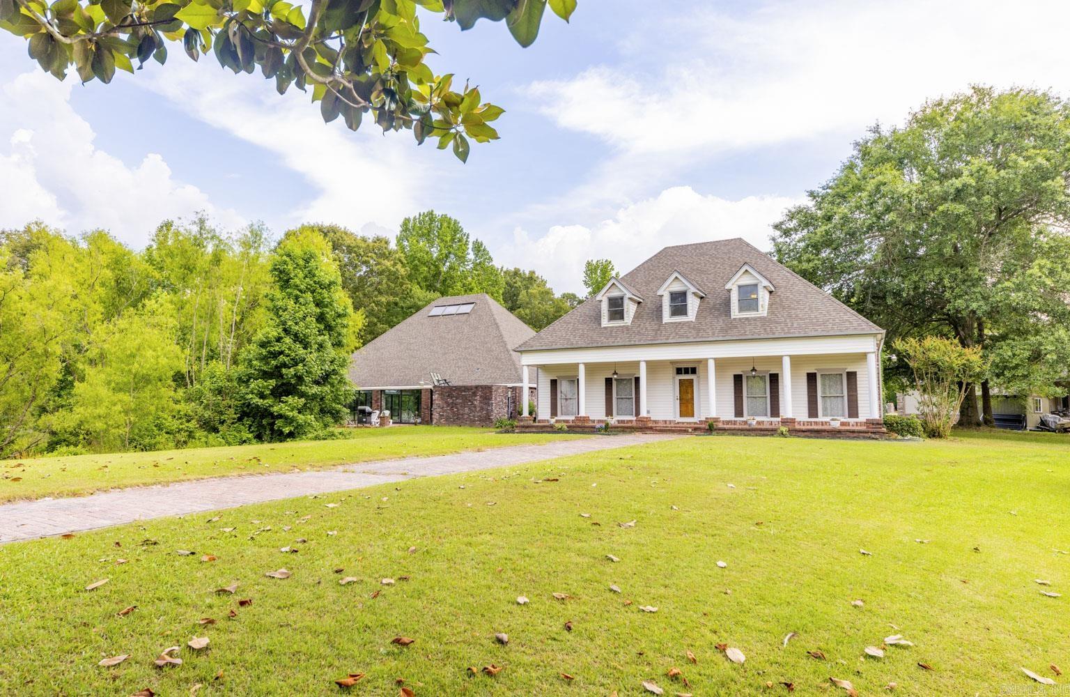 Maple Creek-Orchard Lake - Residential