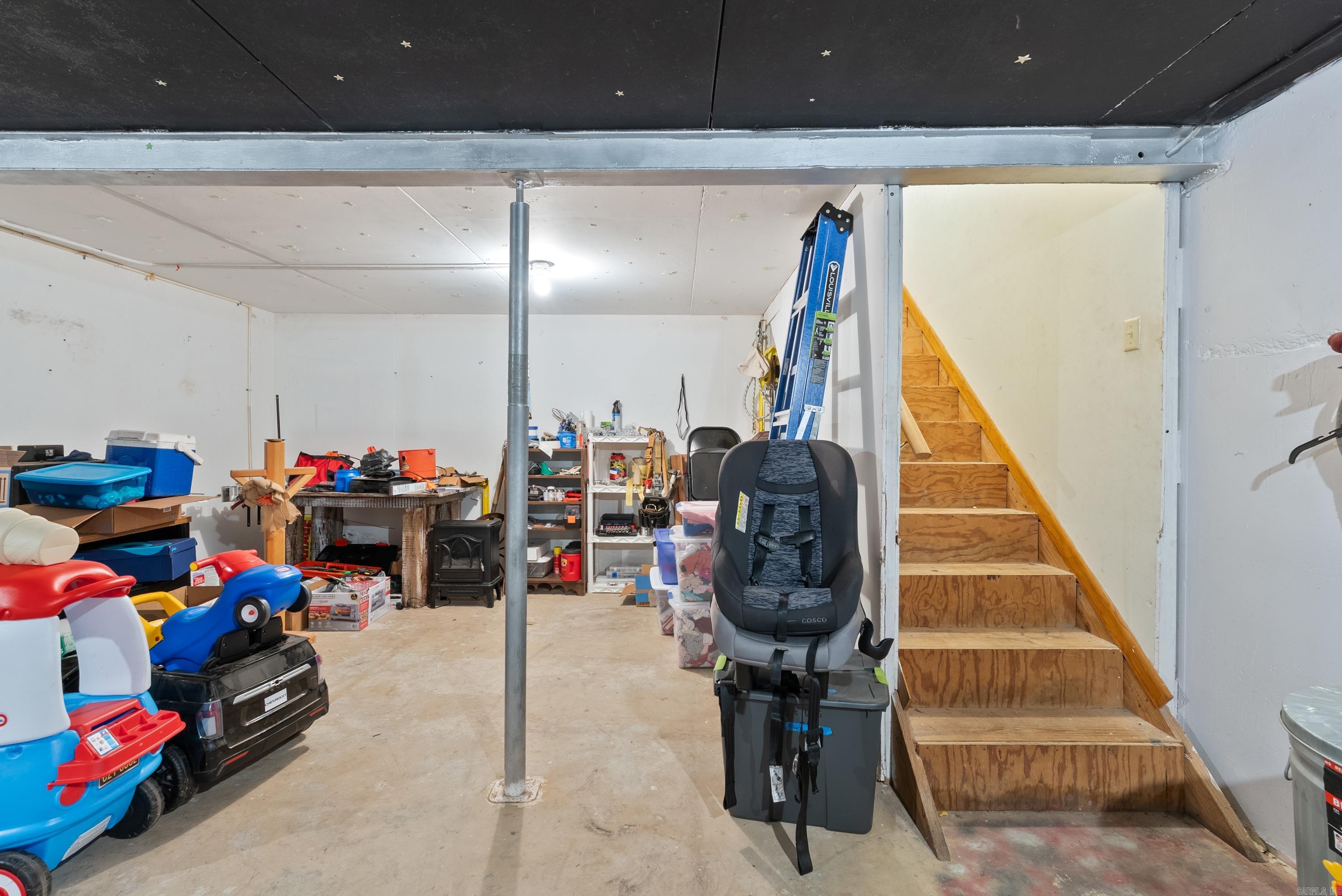 PINE TREE ACRES - Residential