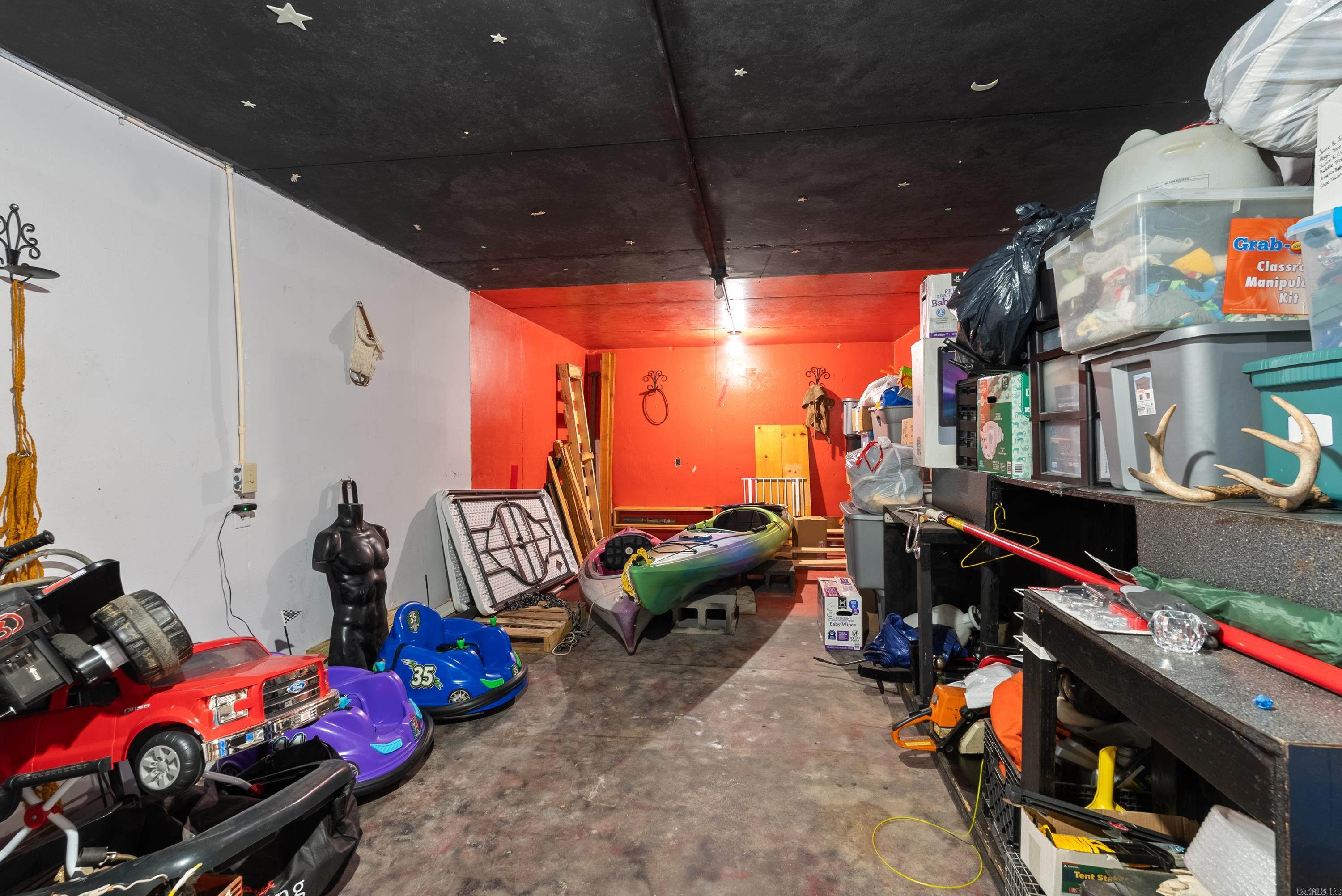 PINE TREE ACRES - Residential