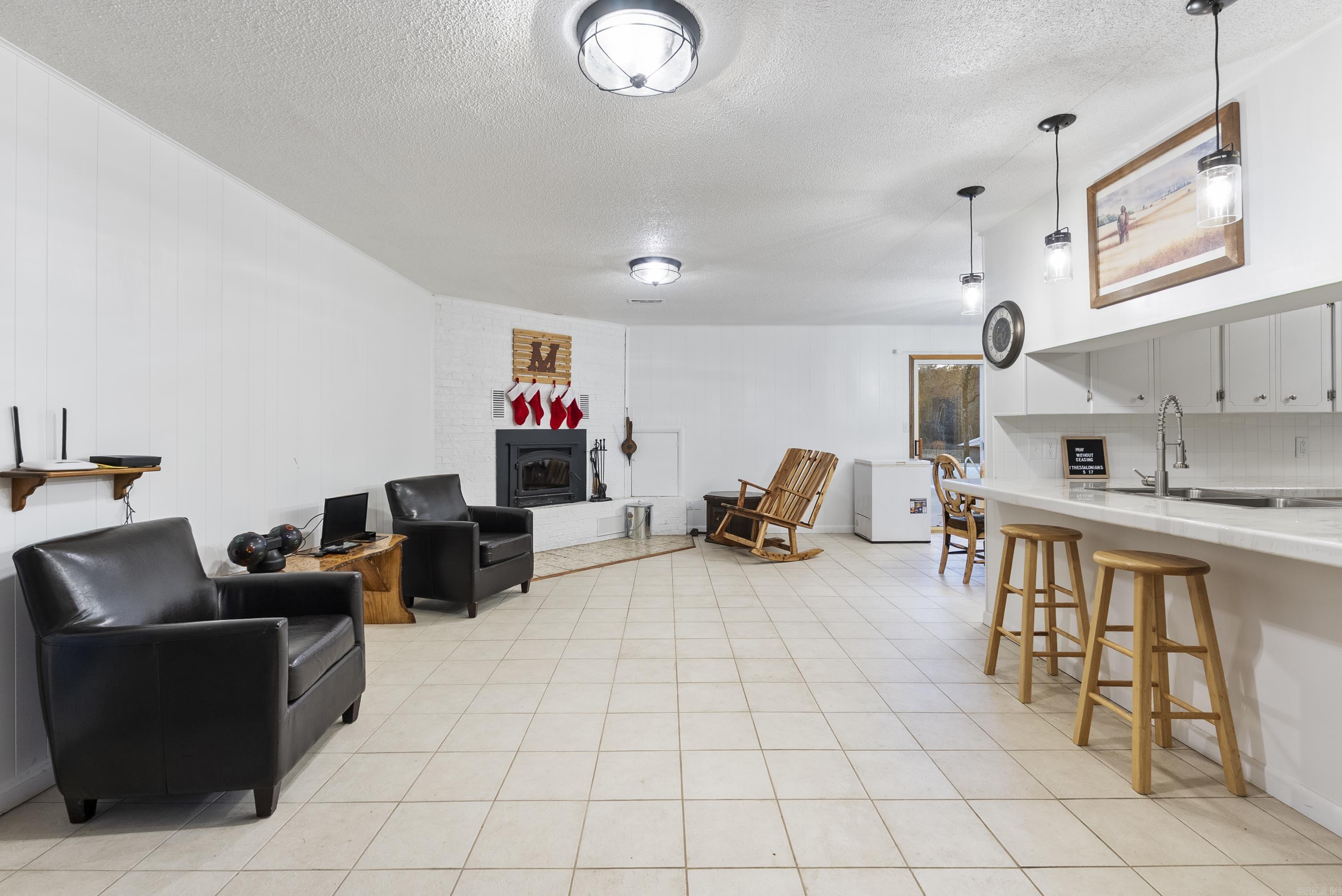 PINE TREE ACRES - Residential