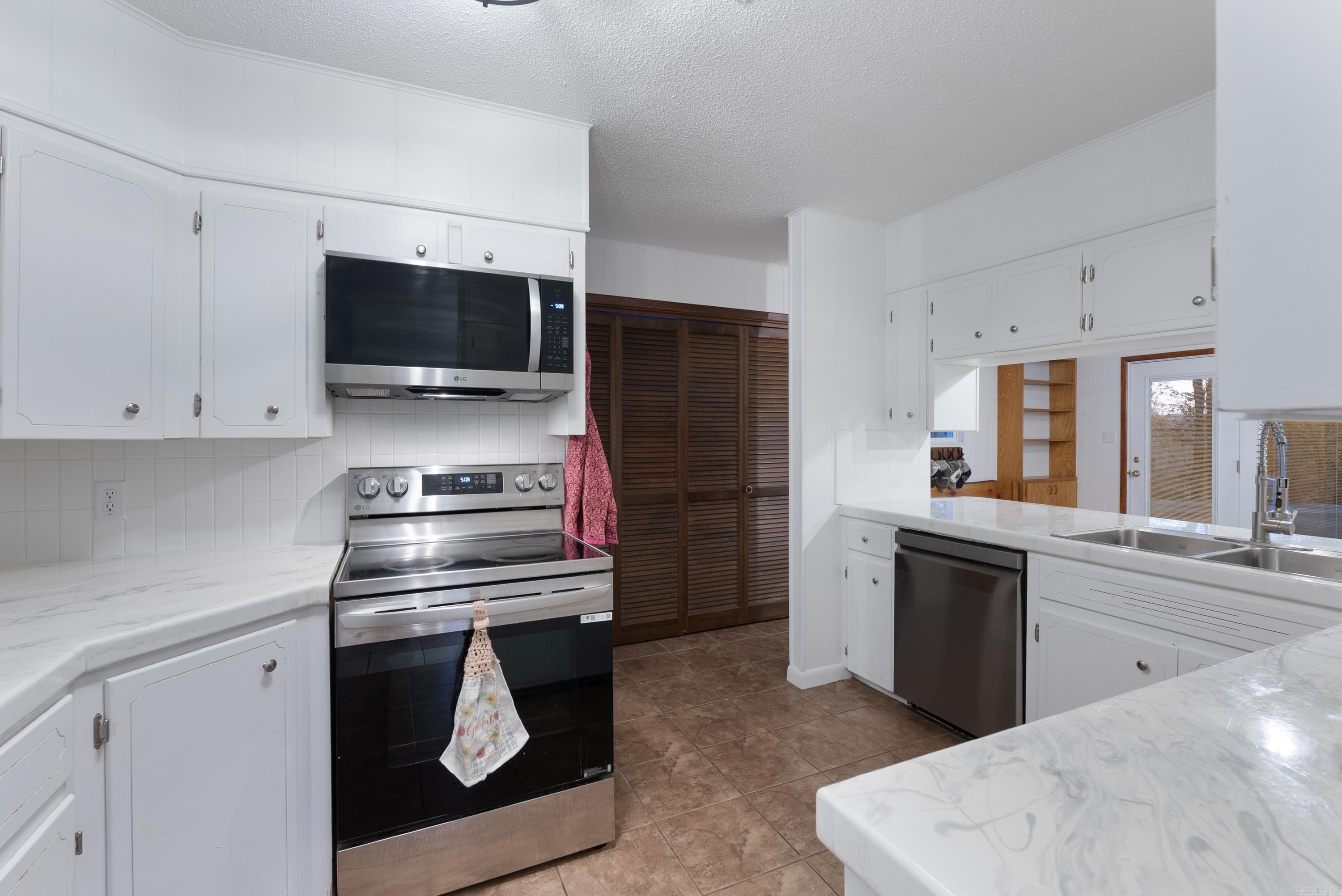 PINE TREE ACRES - Residential