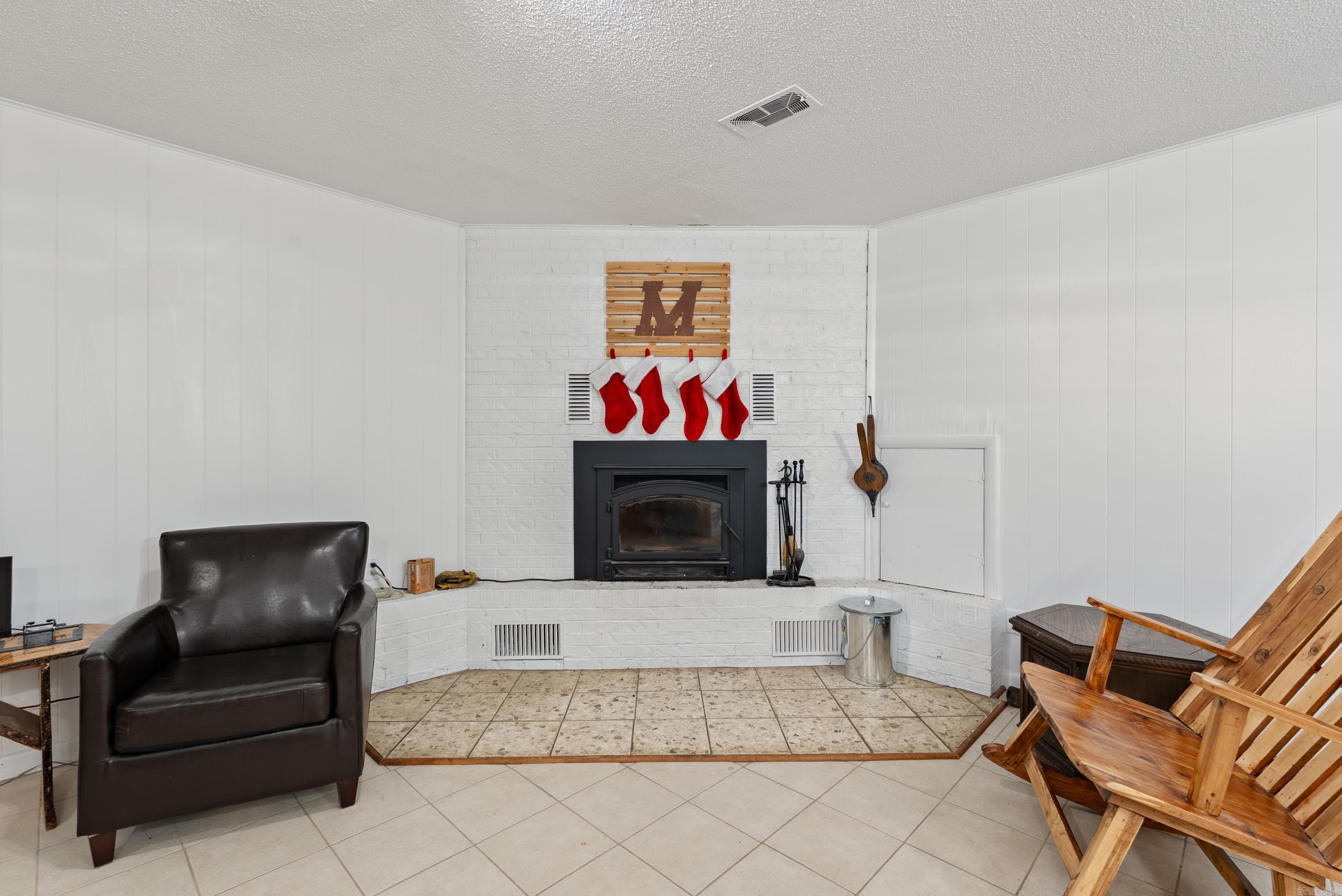 PINE TREE ACRES - Residential