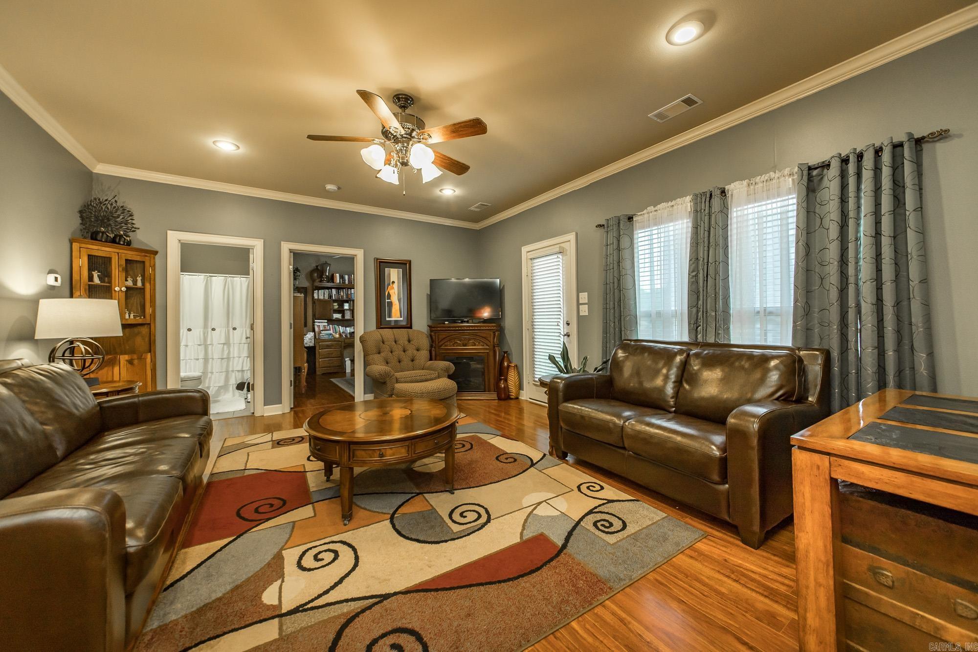 MAUMELLE VALLEY ESTATES - Residential