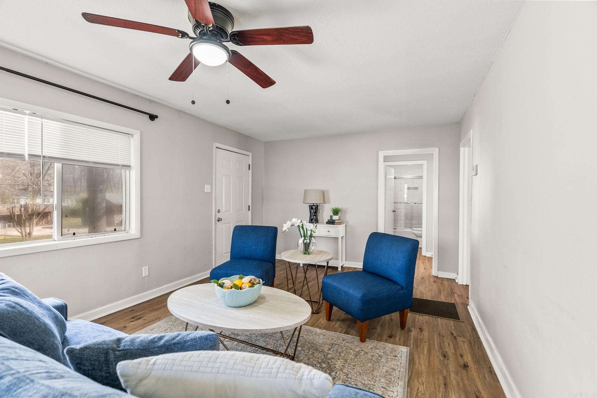 ORIGINAL TOWN-BRYANT - Residential