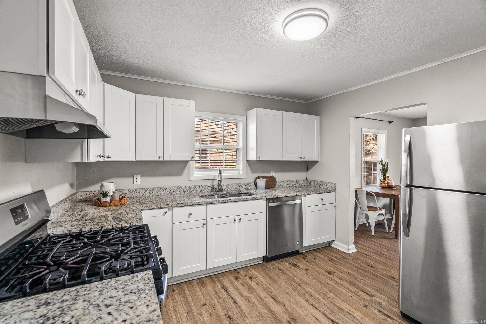 ORIGINAL TOWN-BRYANT - Residential