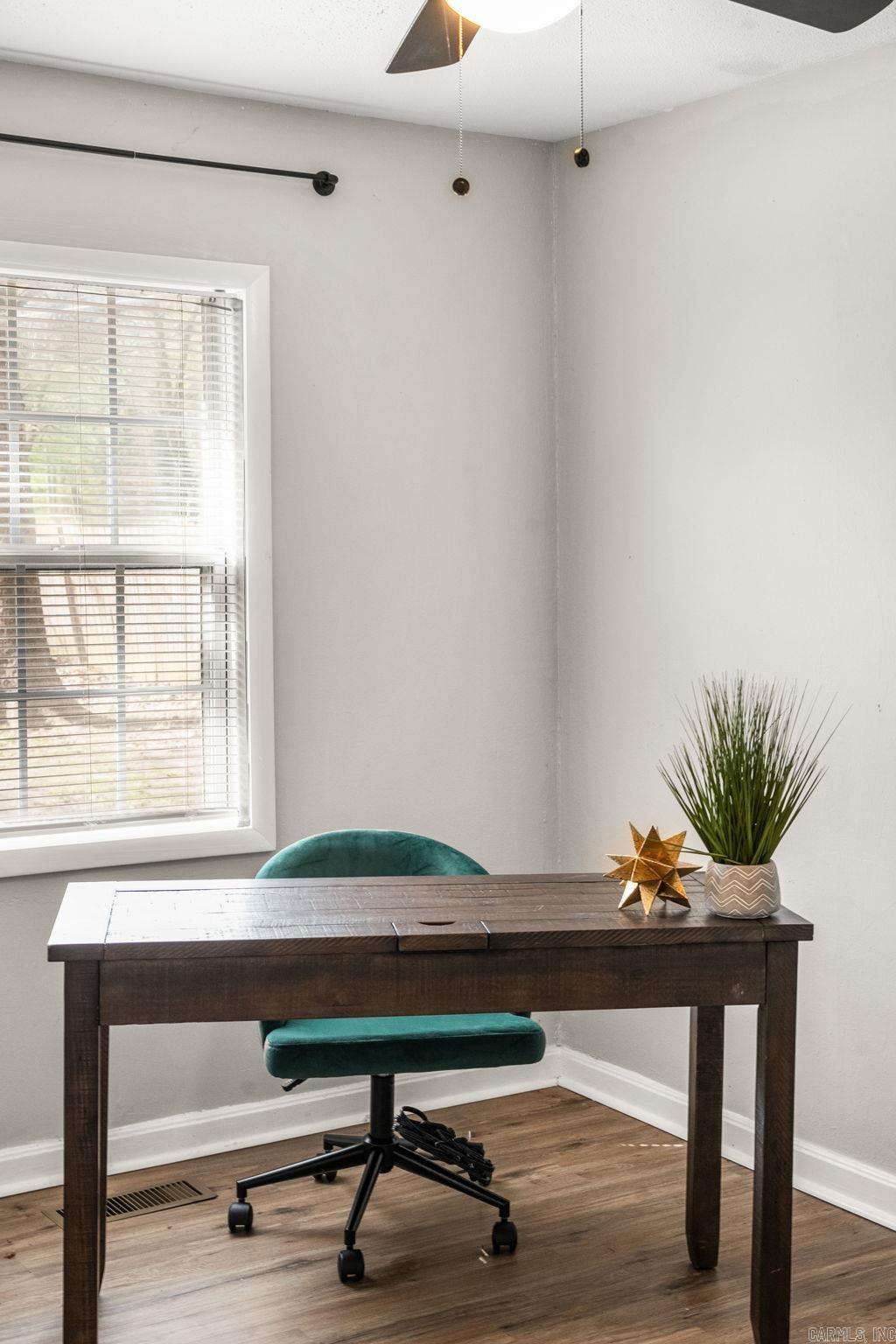 ORIGINAL TOWN-BRYANT - Residential