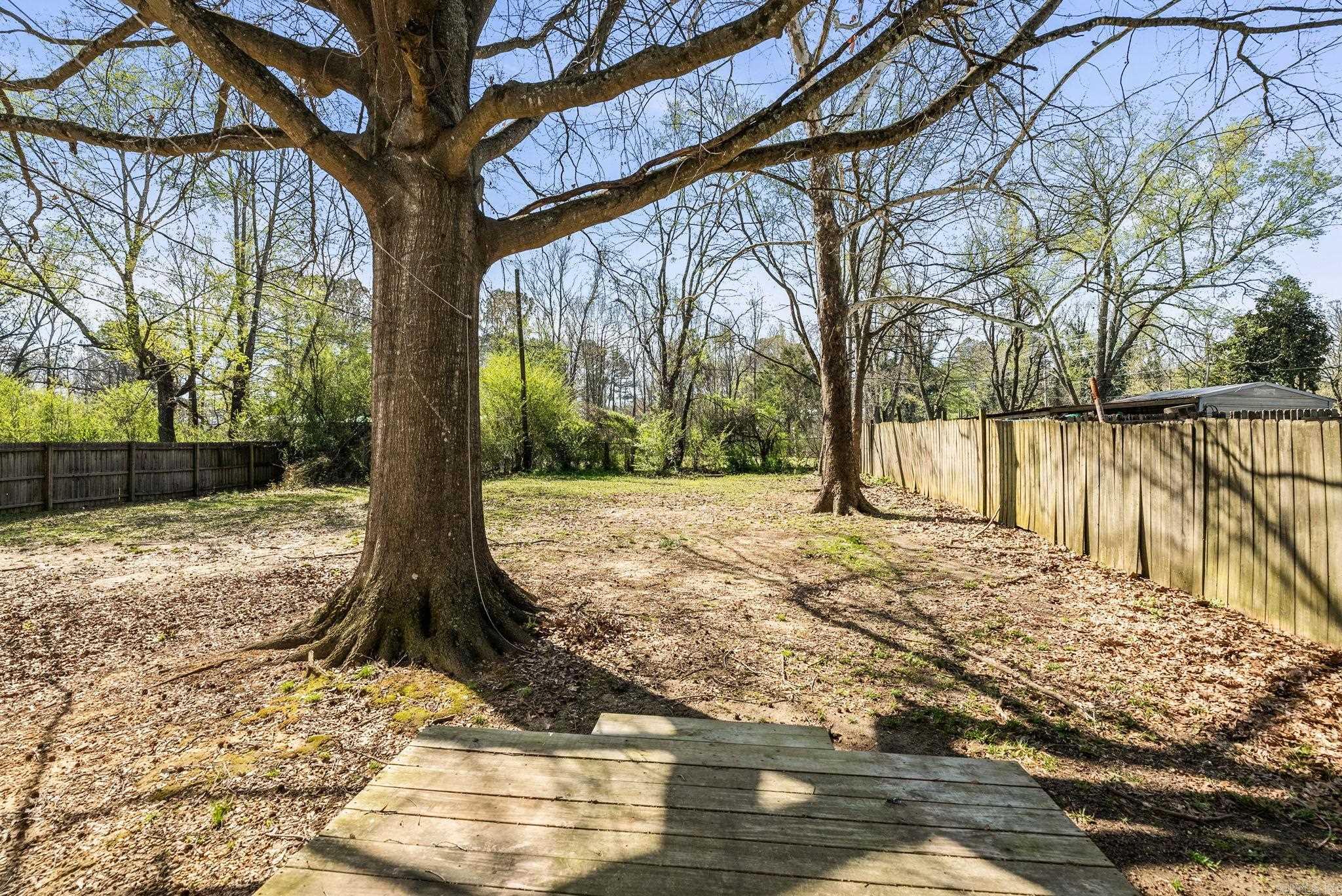 ORIGINAL TOWN-BRYANT - Residential