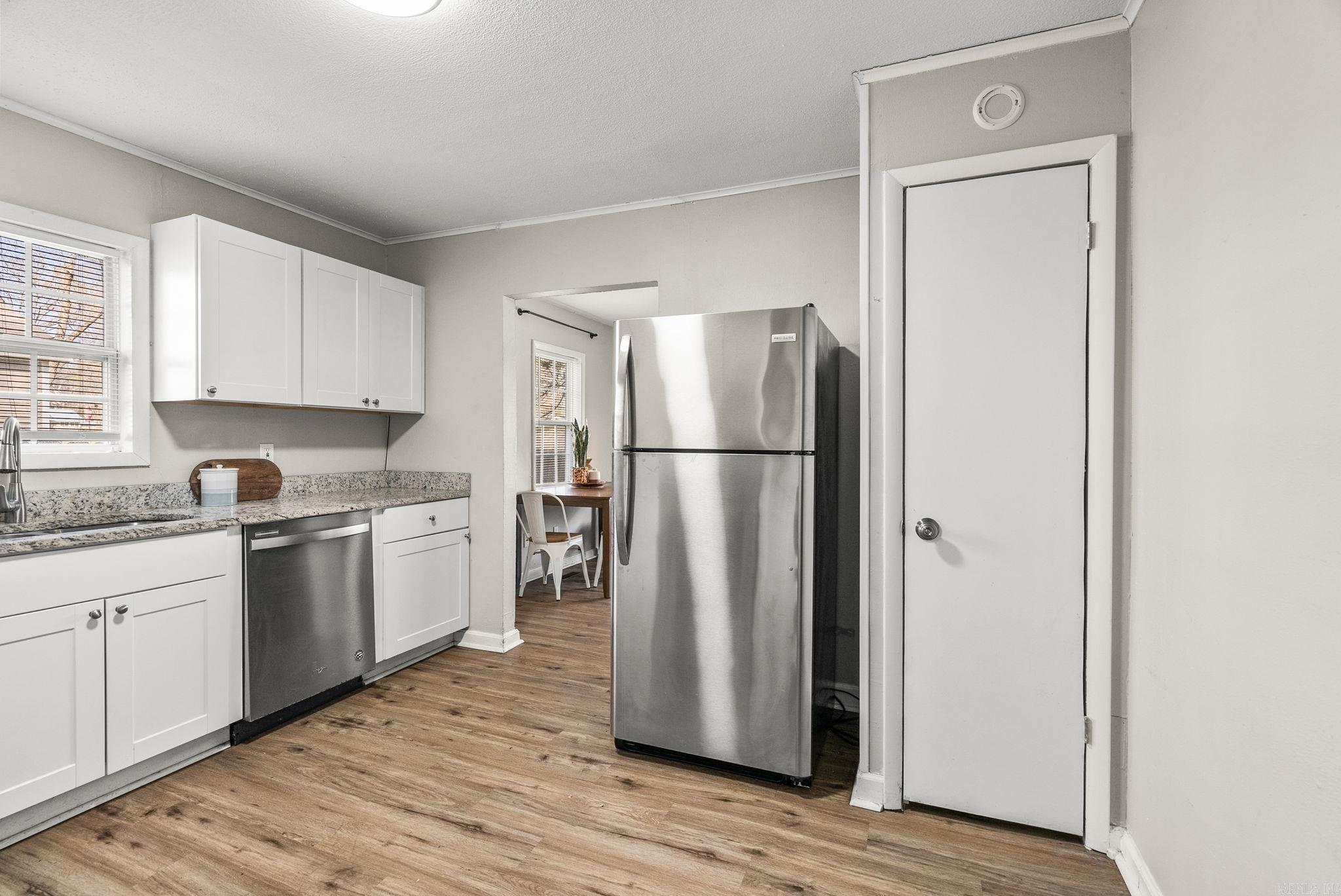 ORIGINAL TOWN-BRYANT - Residential