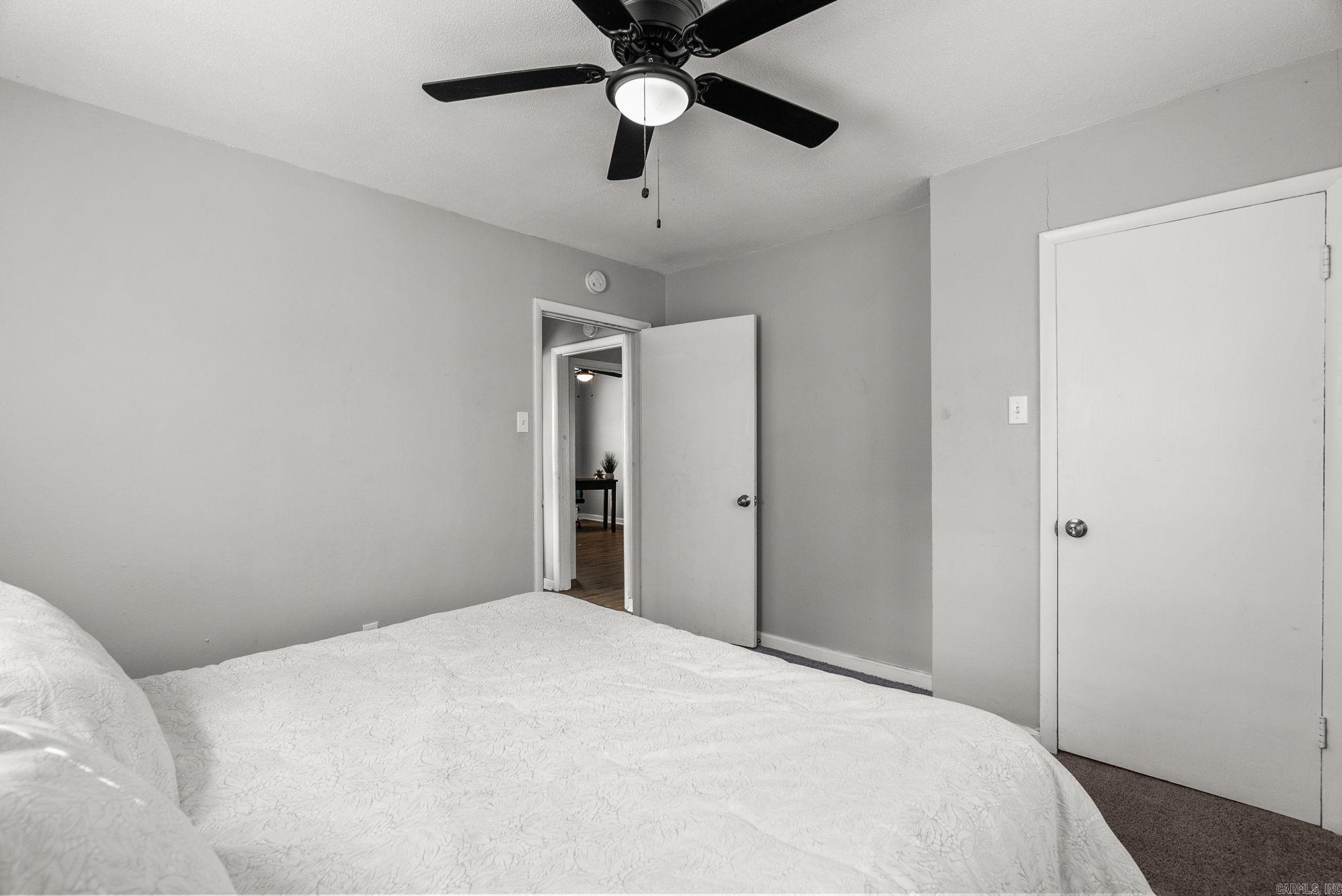 ORIGINAL TOWN-BRYANT - Residential